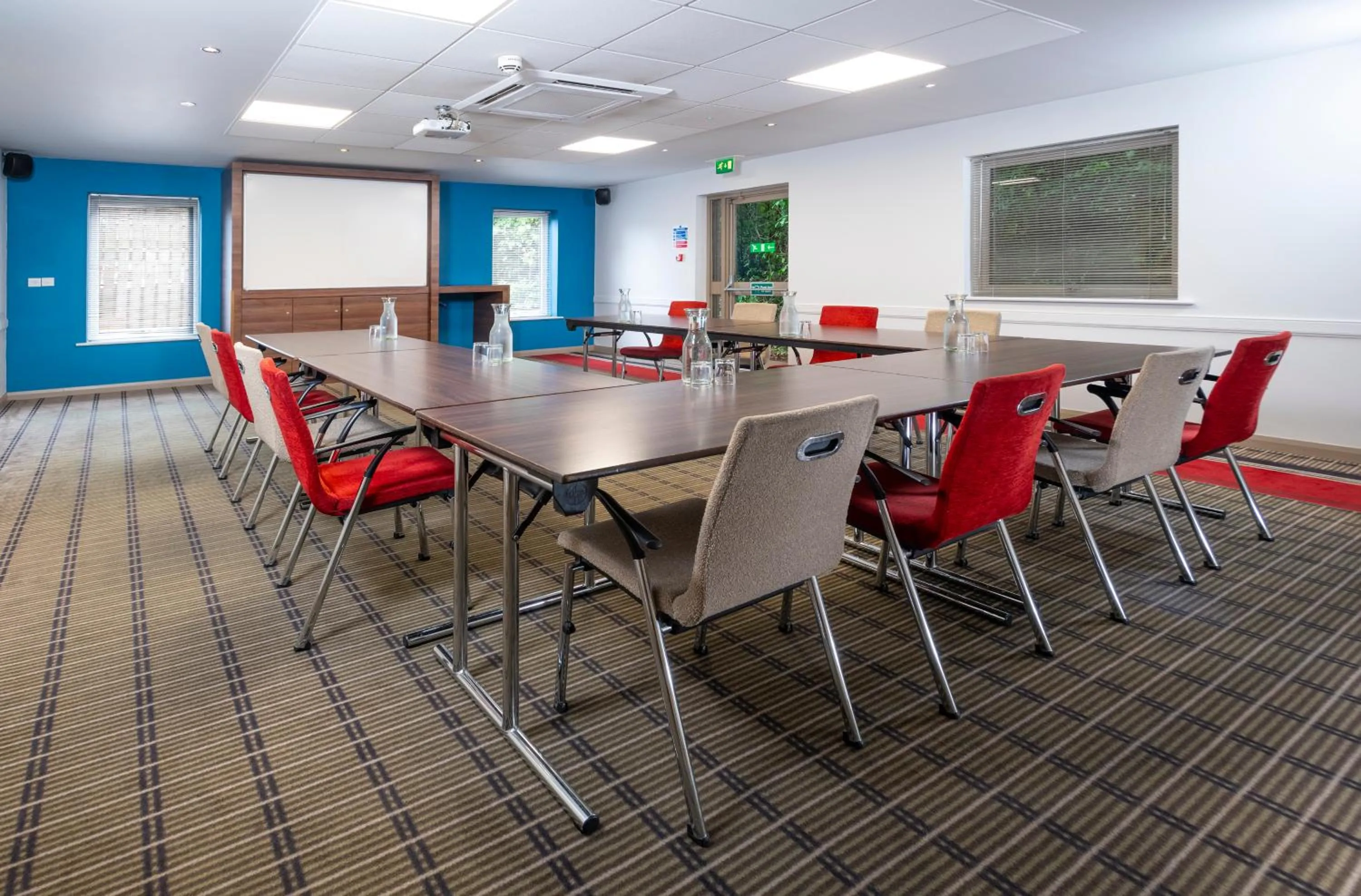 Meeting/conference room in Holiday Inn Express Taunton East by IHG
