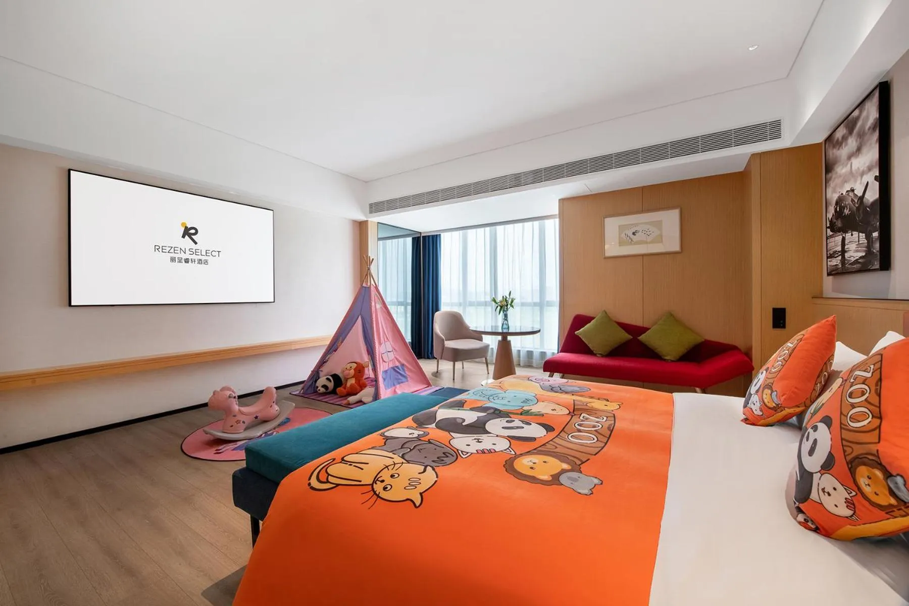 Photo of the whole room, Bed in Rezen Select Hotel Guangzhou Baiyun Airport