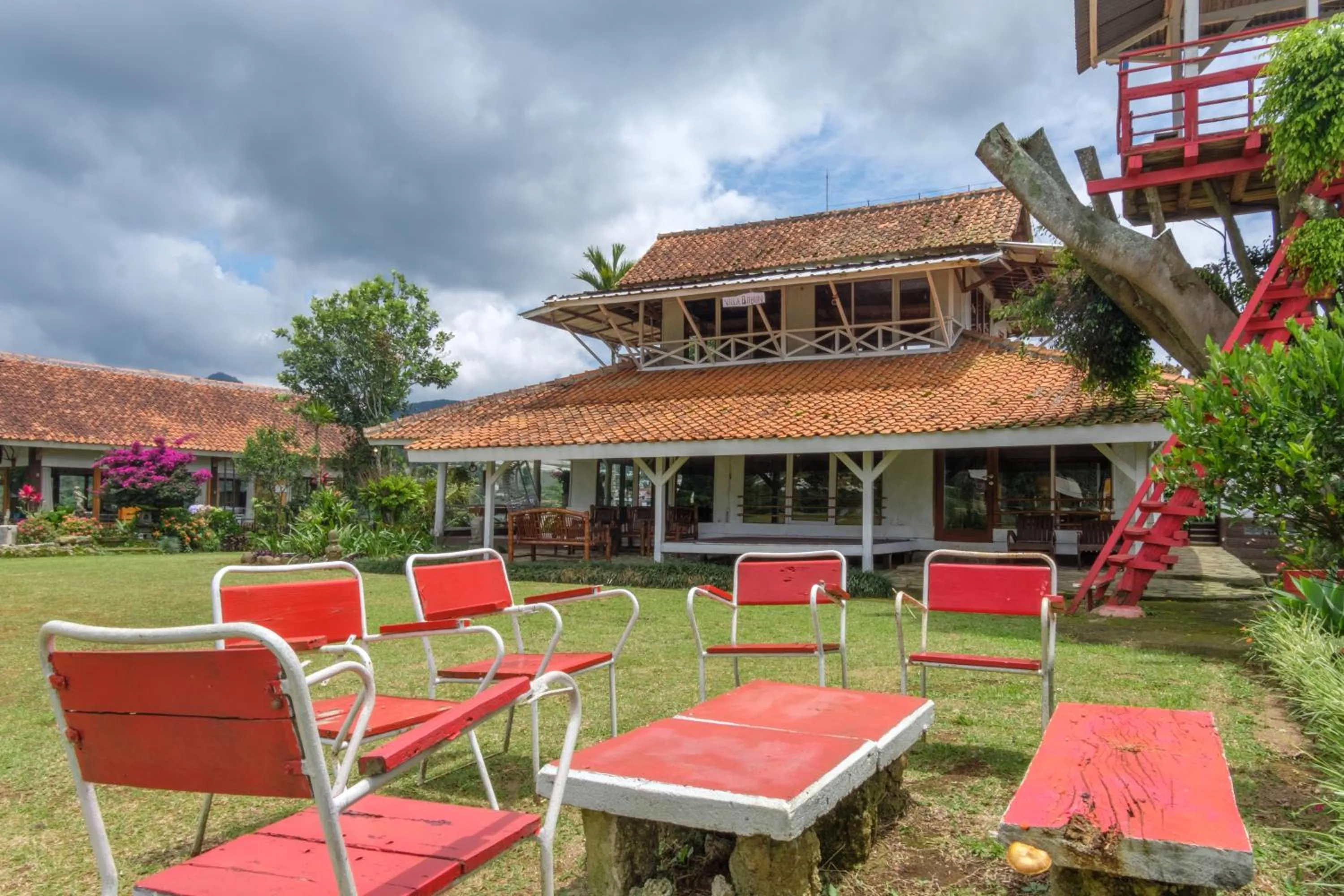 Hilltop Camp, Lembang