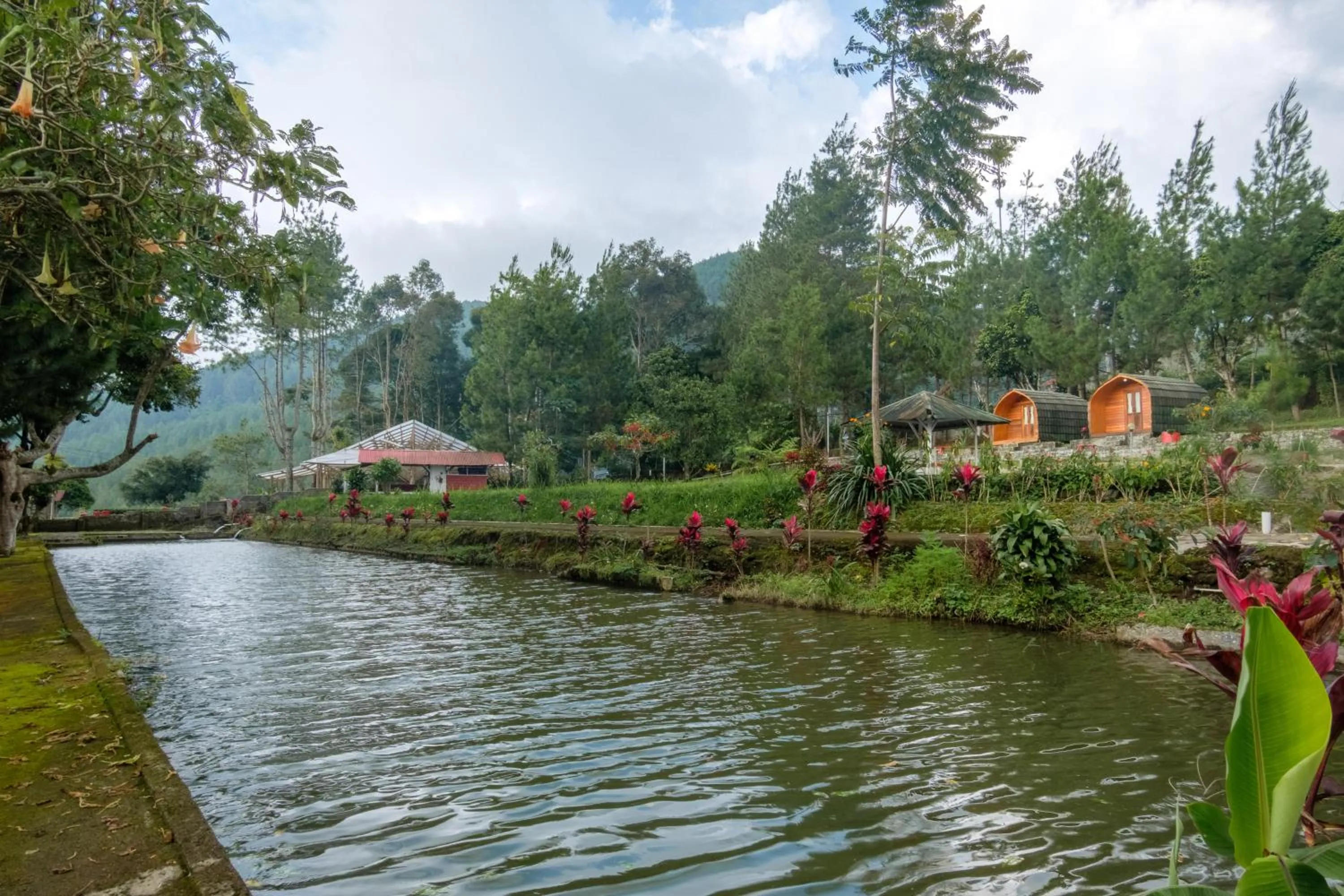 Hilltop Camp, Lembang