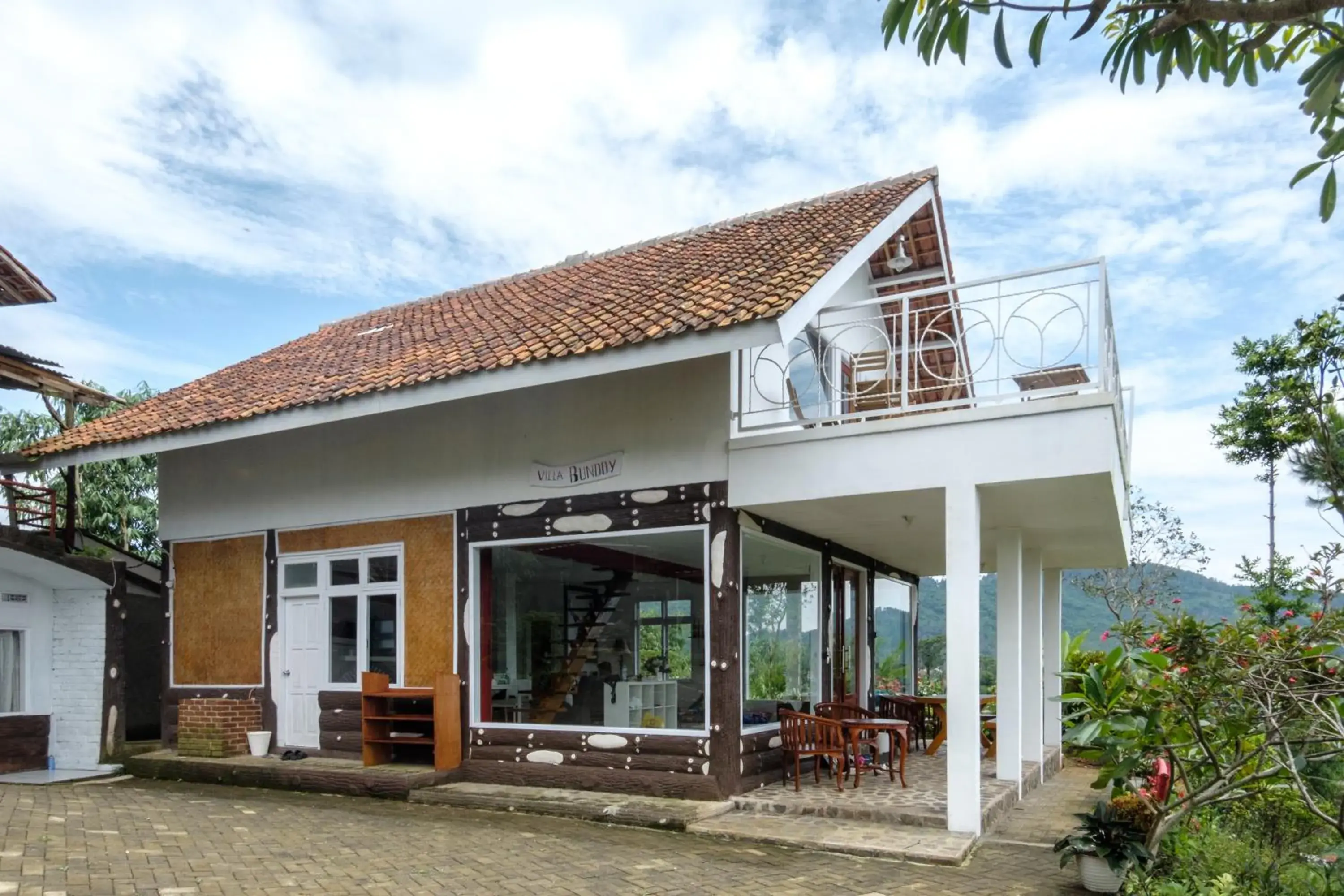Two-Bedroom Villa in Hilltop Camp, Lembang Two-Bedroom Villa in Hilltop Camp, Lembang