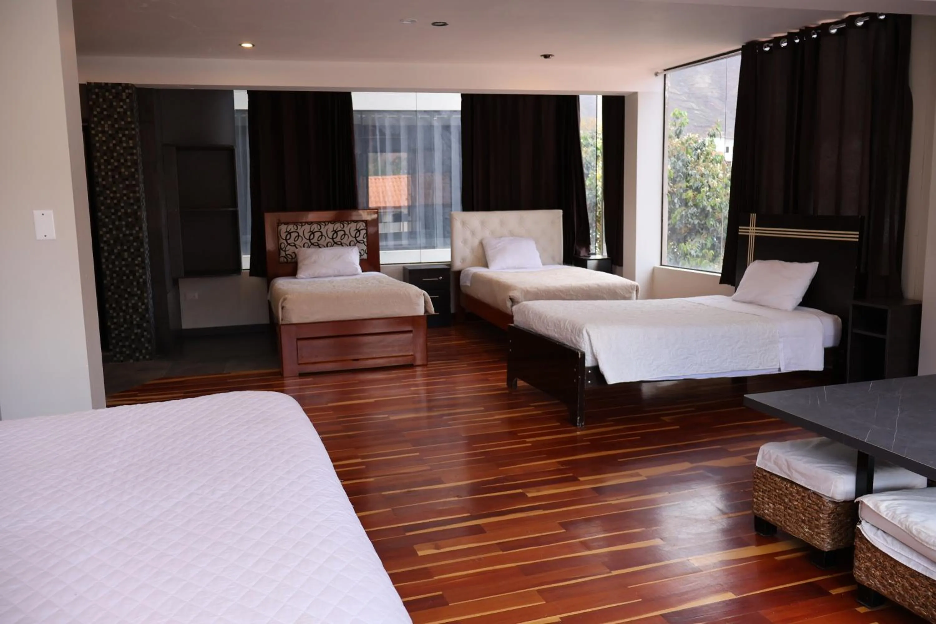 Bedroom, Bed in Hotel California Urubamba