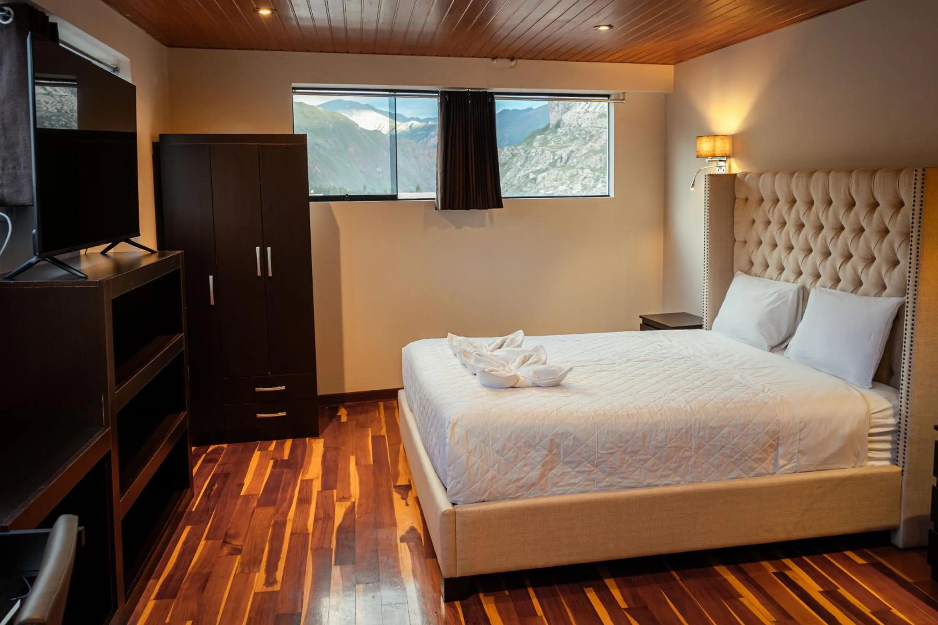 TV and multimedia, Bed in Hotel California Urubamba