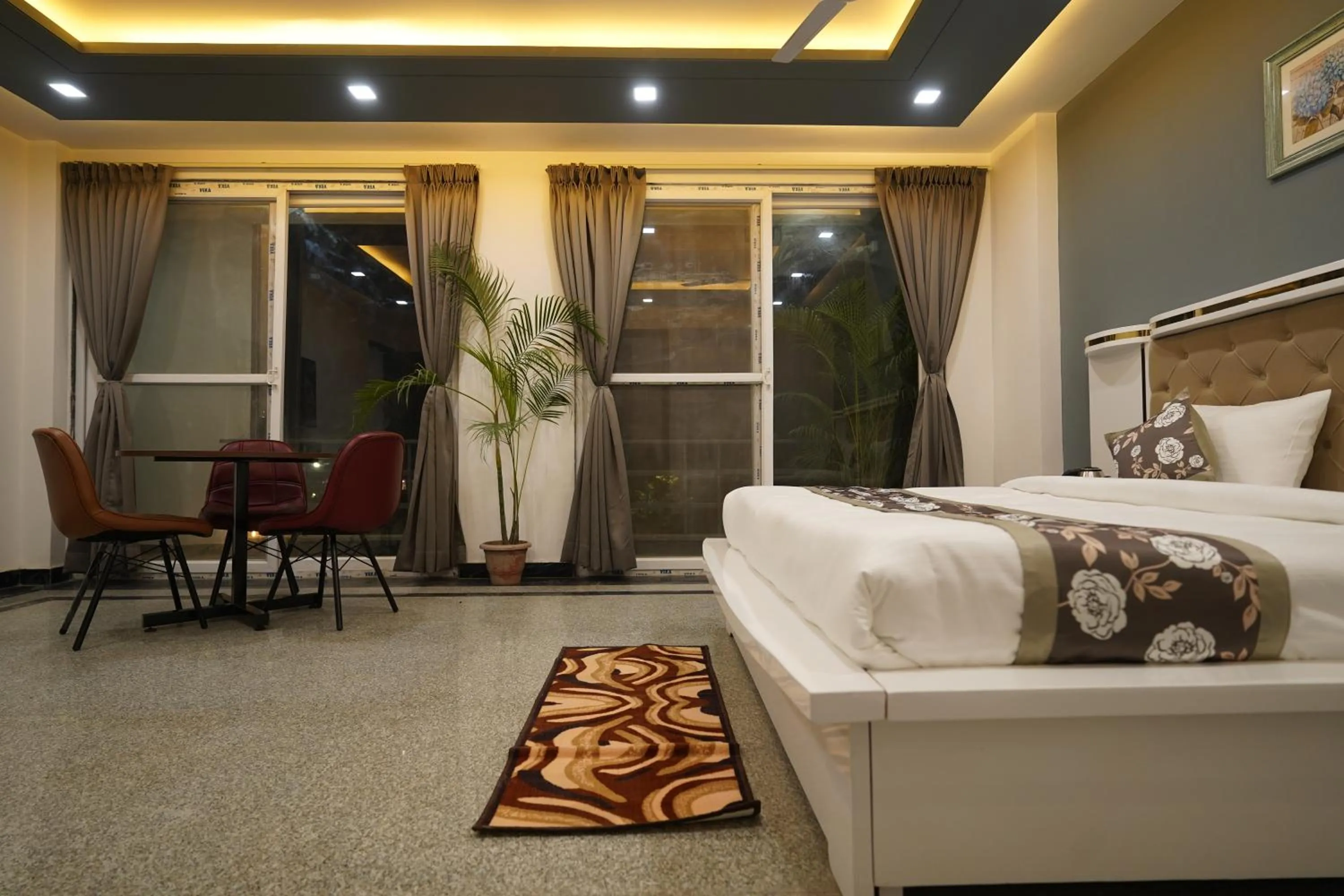 Bed in Posh Garden Inn Artemis Hospital Road Gurgaon