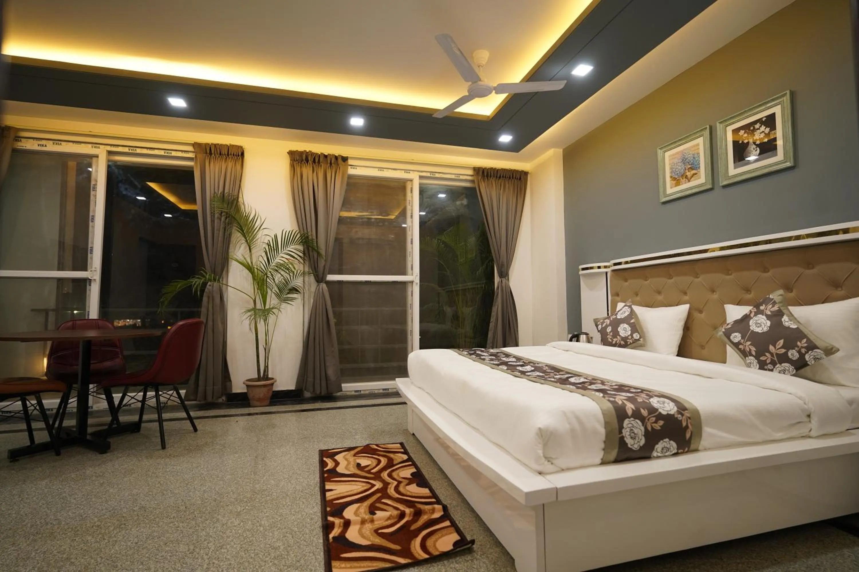 Bed in Posh Garden Inn Artemis Hospital Road Gurgaon