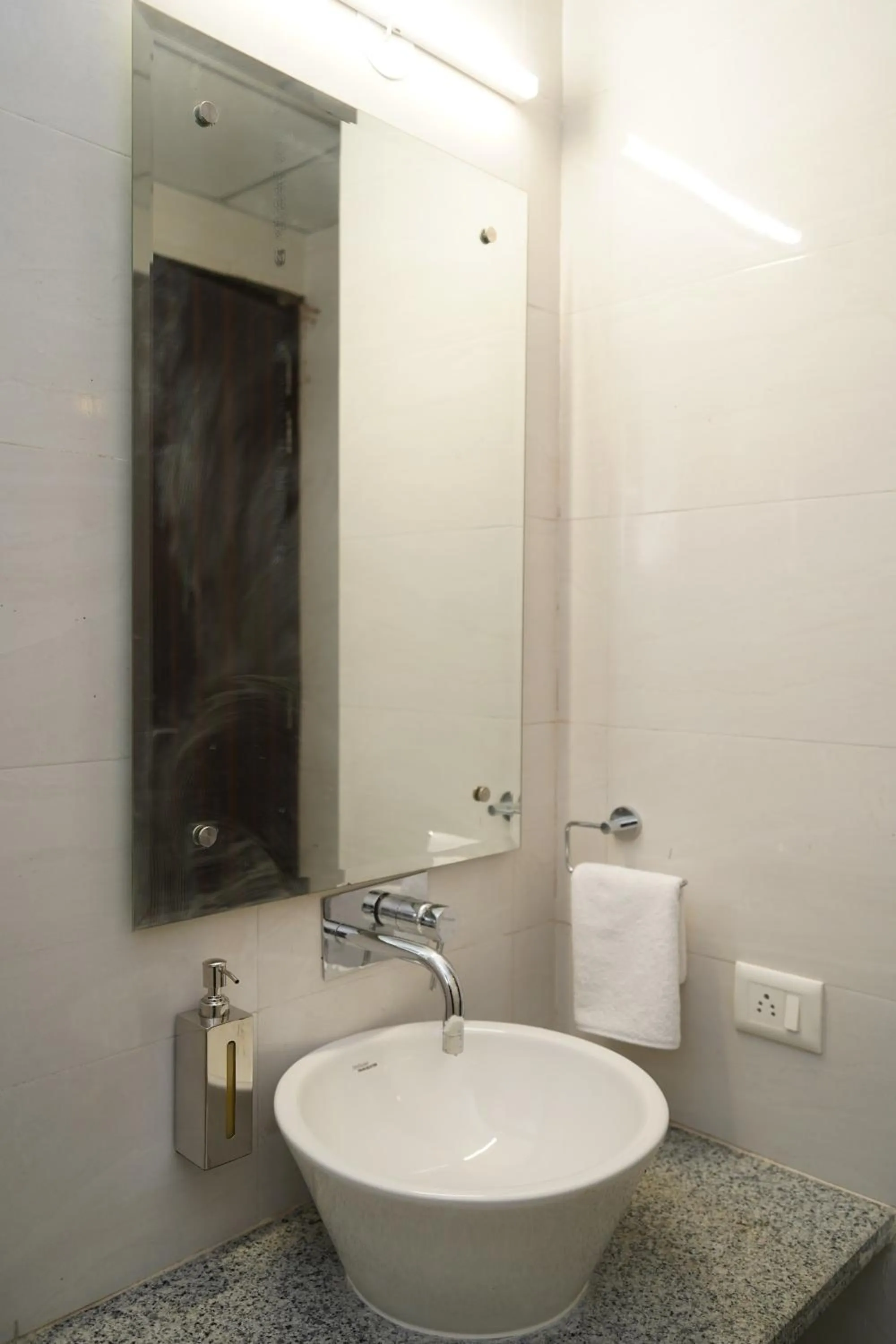 Bathroom in Posh Garden Inn Artemis Hospital Road Gurgaon
