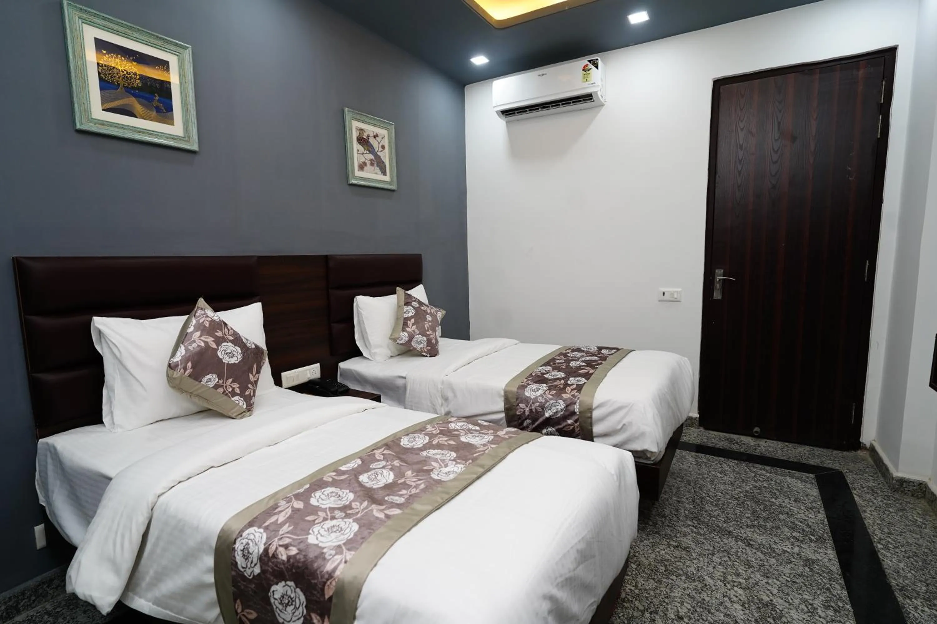 Bed in Posh Garden Inn Artemis Hospital Road Gurgaon