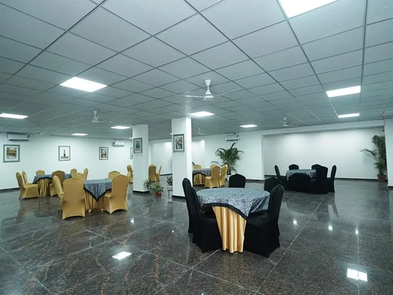 Banquet/Function facilities in Posh Garden Inn Artemis Hospital Road Gurgaon