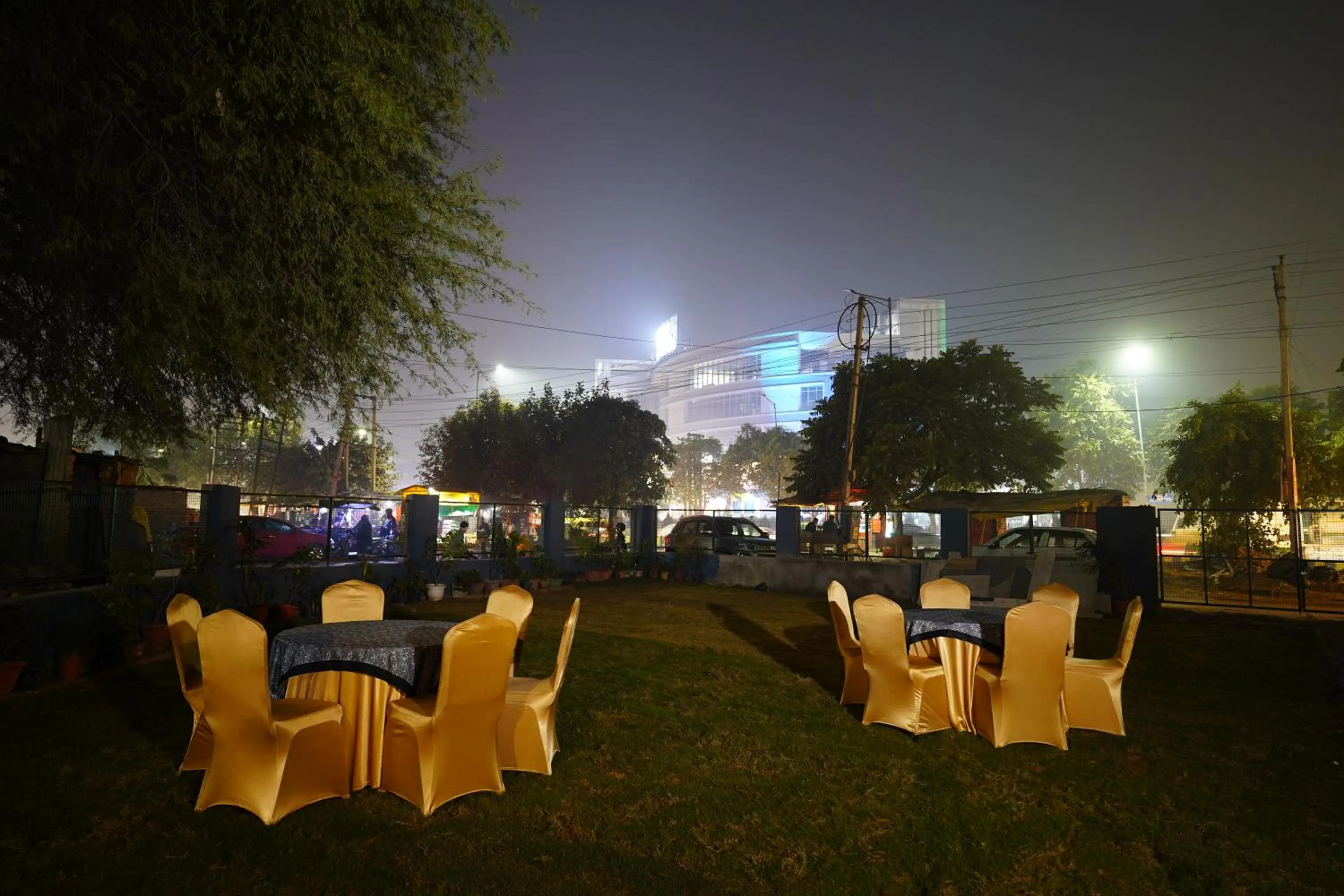 Garden in Posh Garden Inn Artemis Hospital Road Gurgaon