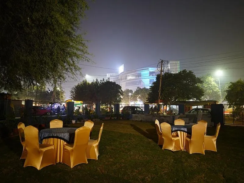 Garden in Posh Garden Inn Artemis Hospital Road Gurgaon