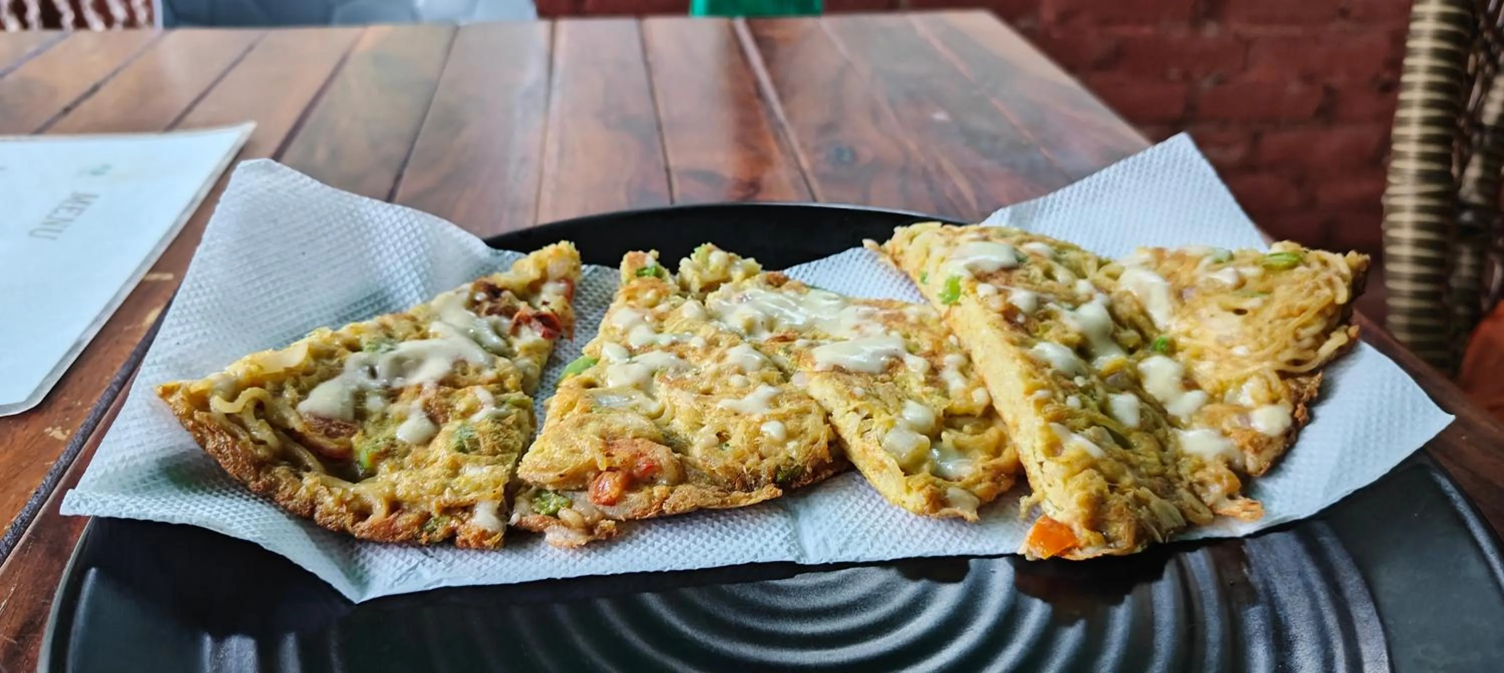 Alooma Cafe and Homestay