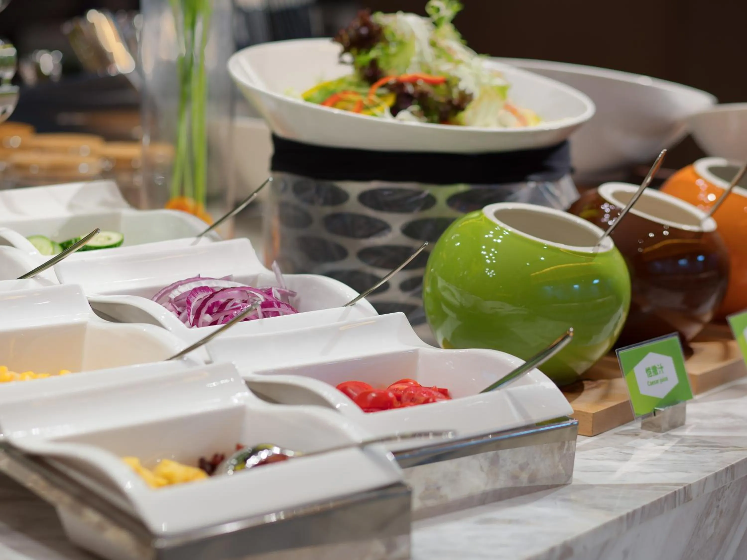 Buffet breakfast in Hampton by Hilton Shenzhen Bao'an Airport