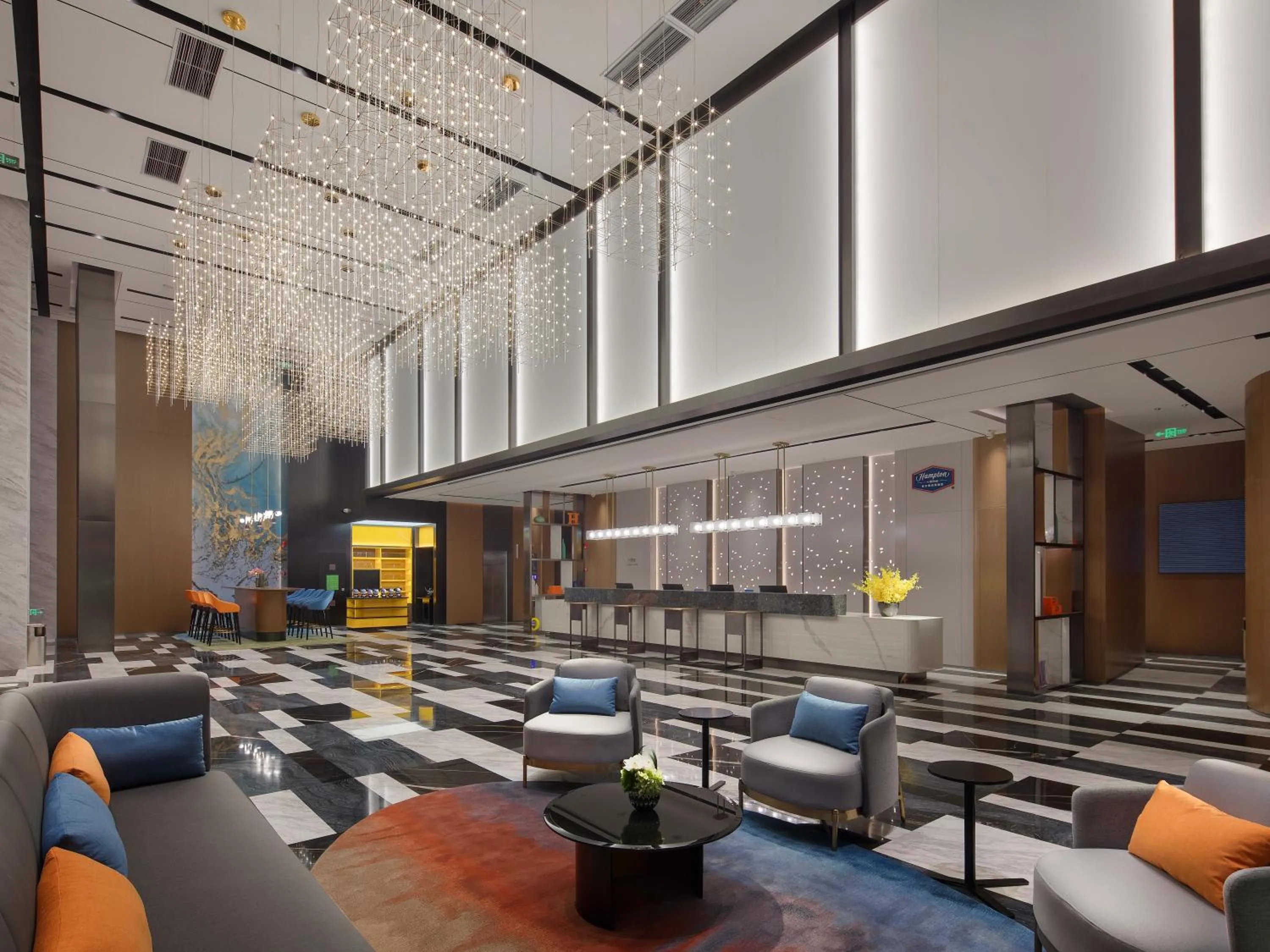 Lobby or reception in Hampton by Hilton Shenzhen Bao'an Airport