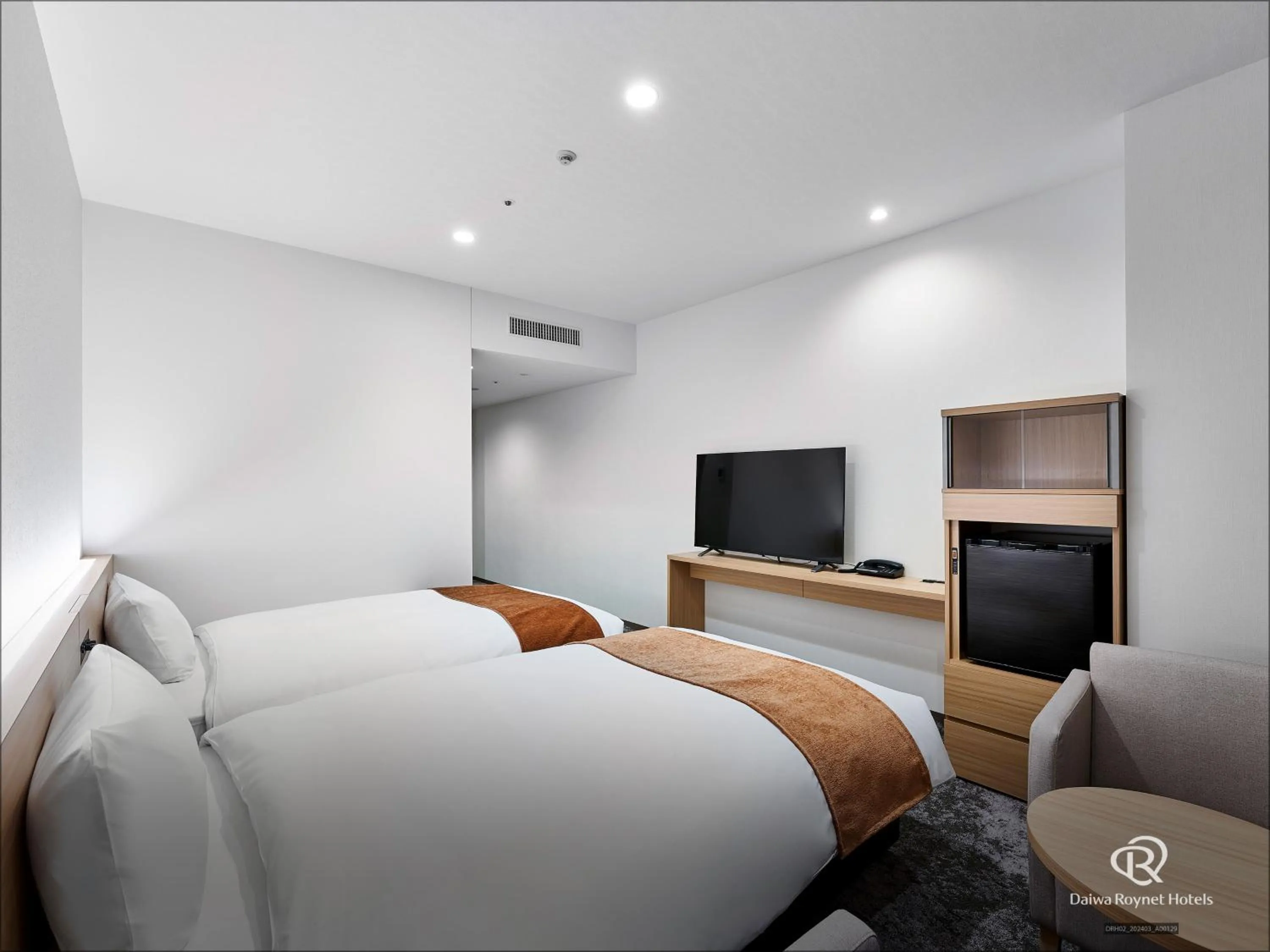 Bed in Daiwa Roynet Hotel Omiya-nishiguchi