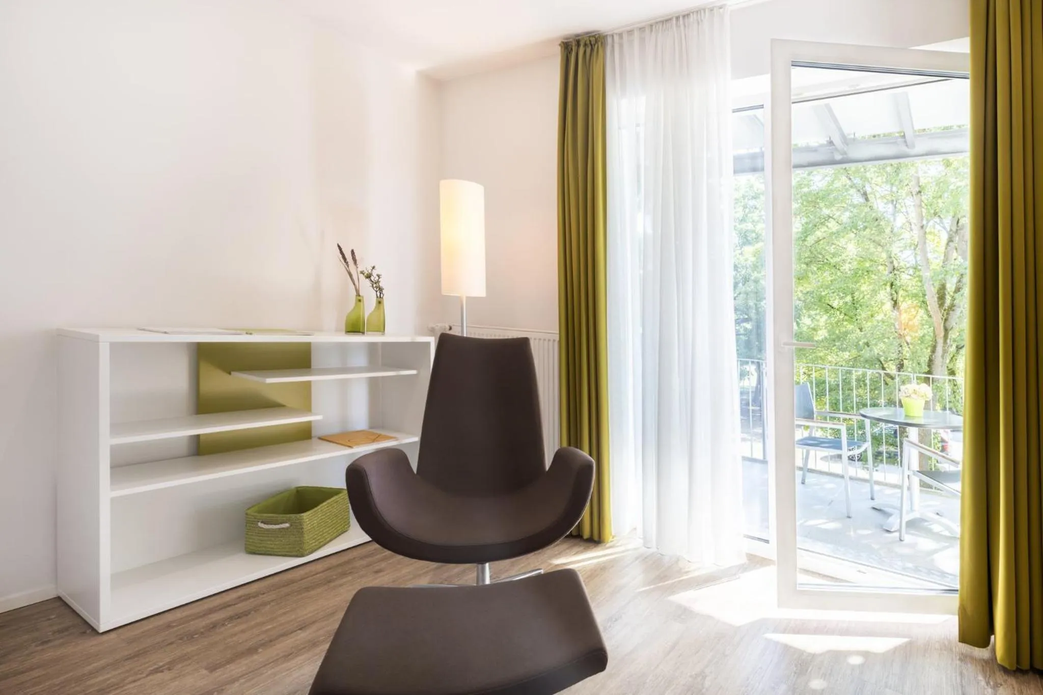 Photo of the whole room in acora Fürth Living the City