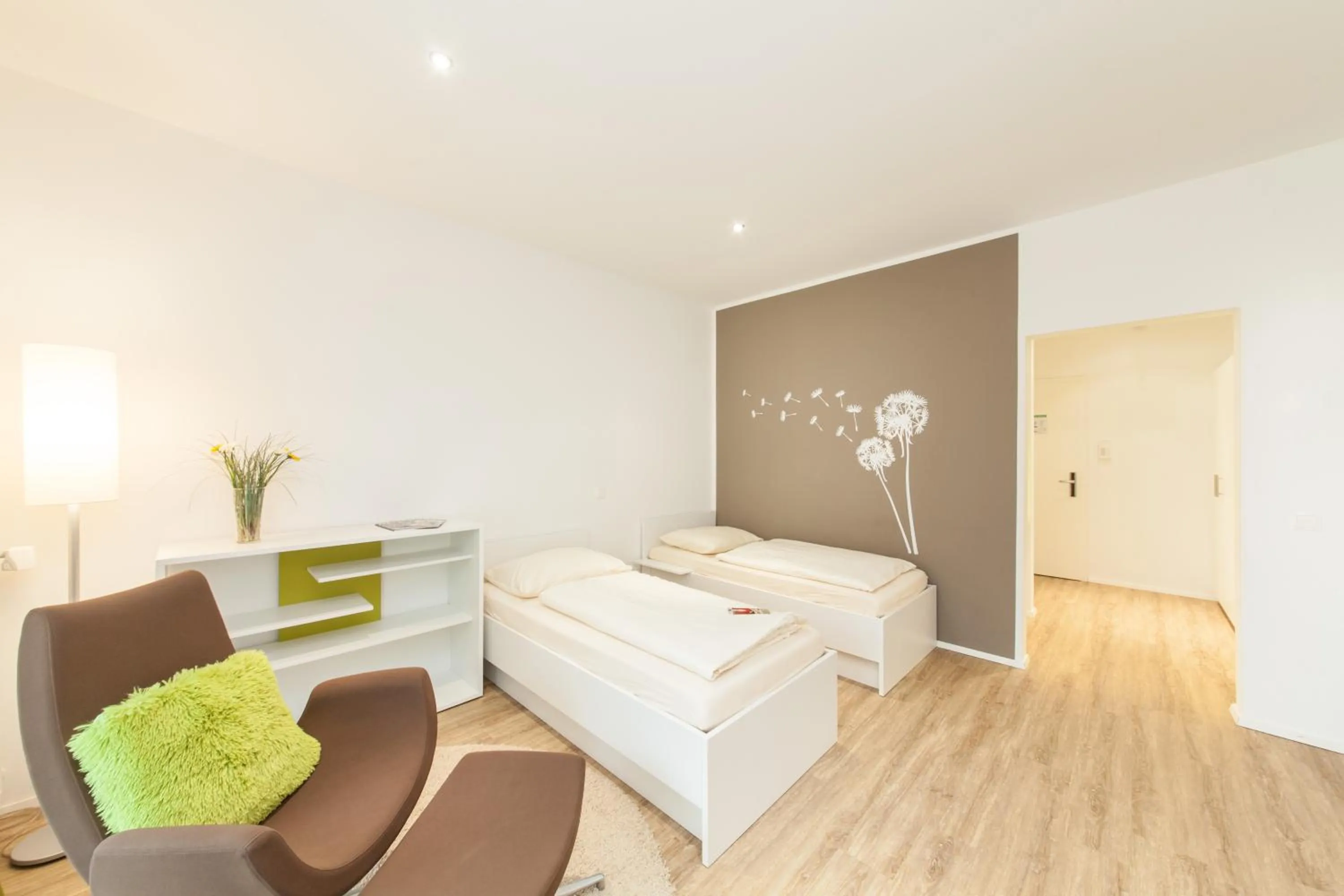 Photo of the whole room, Bed in acora Fürth Living the City