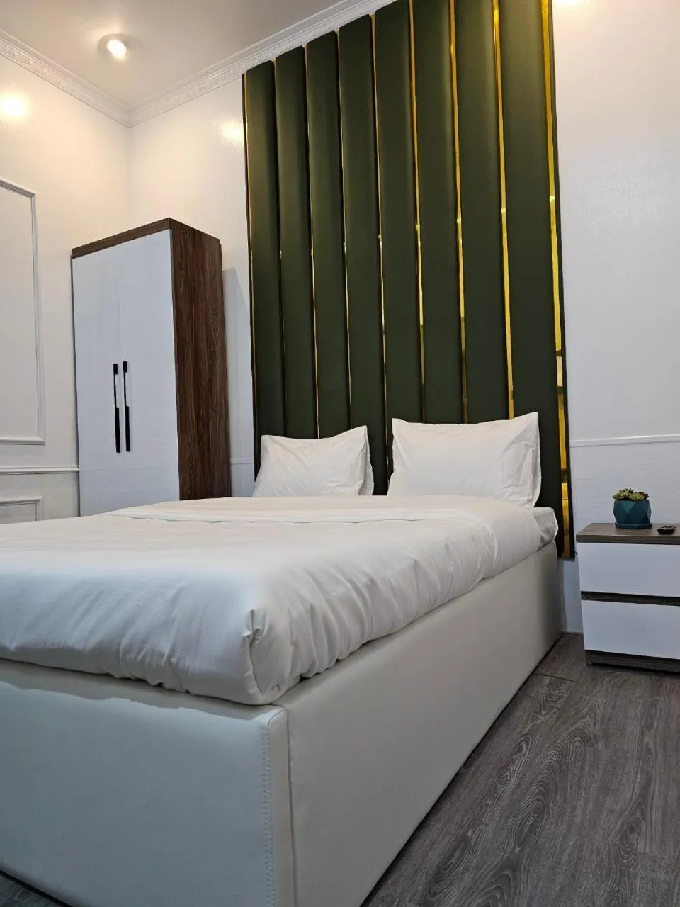 Bedroom in Milano Hotel