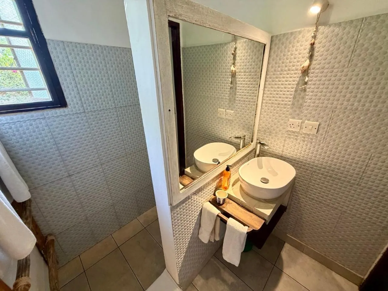 Bathroom in Kiwengwa Bungalow Boutique Resort