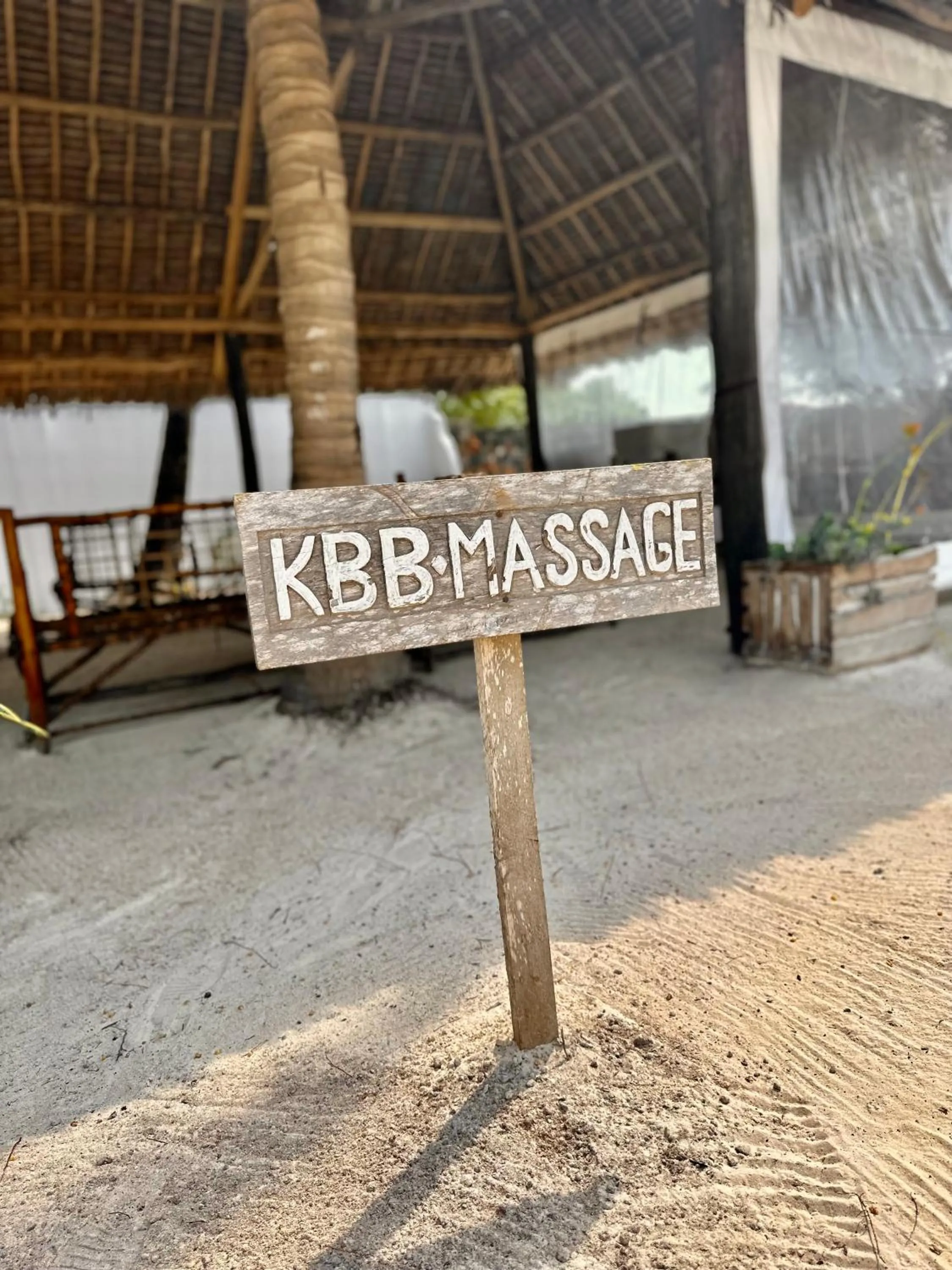 Massage in Kiwengwa Bungalow Boutique Resort