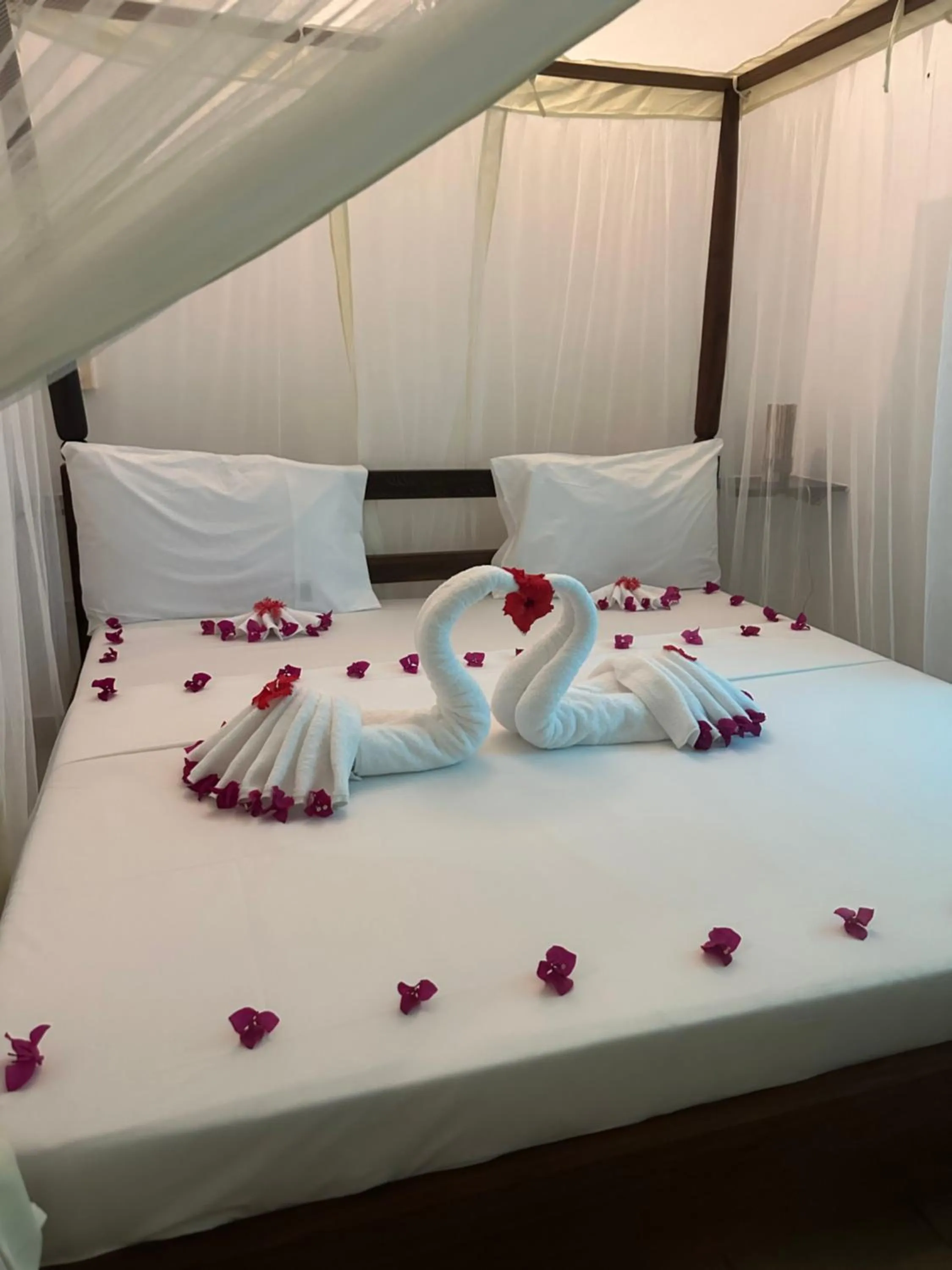 Property building, Bed in Kiwengwa Bungalow Boutique Resort