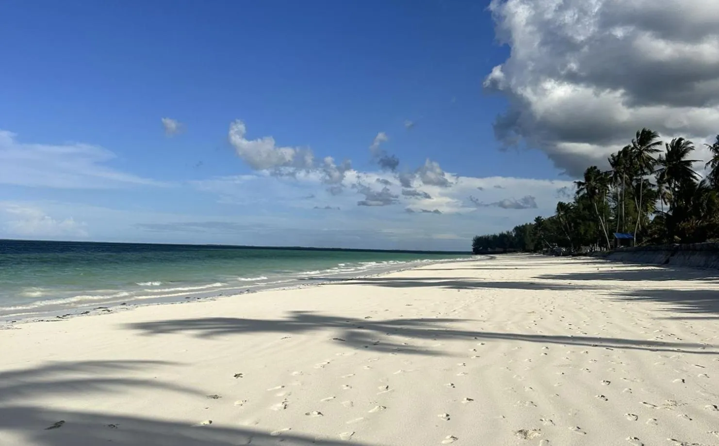 Beach in Kiwengwa Bungalow Boutique Resort