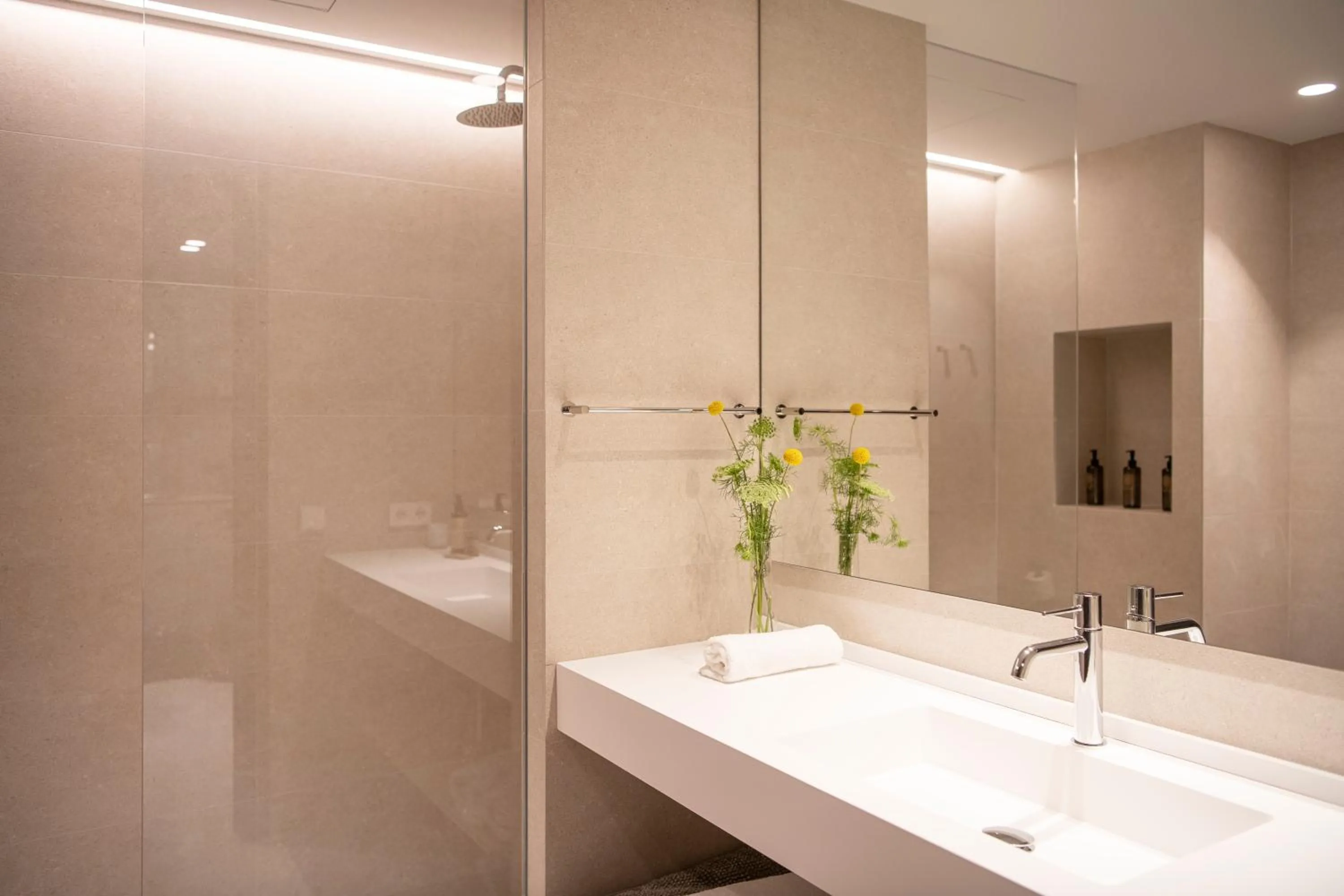 Bathroom in APARTAMENTS LA CARPA