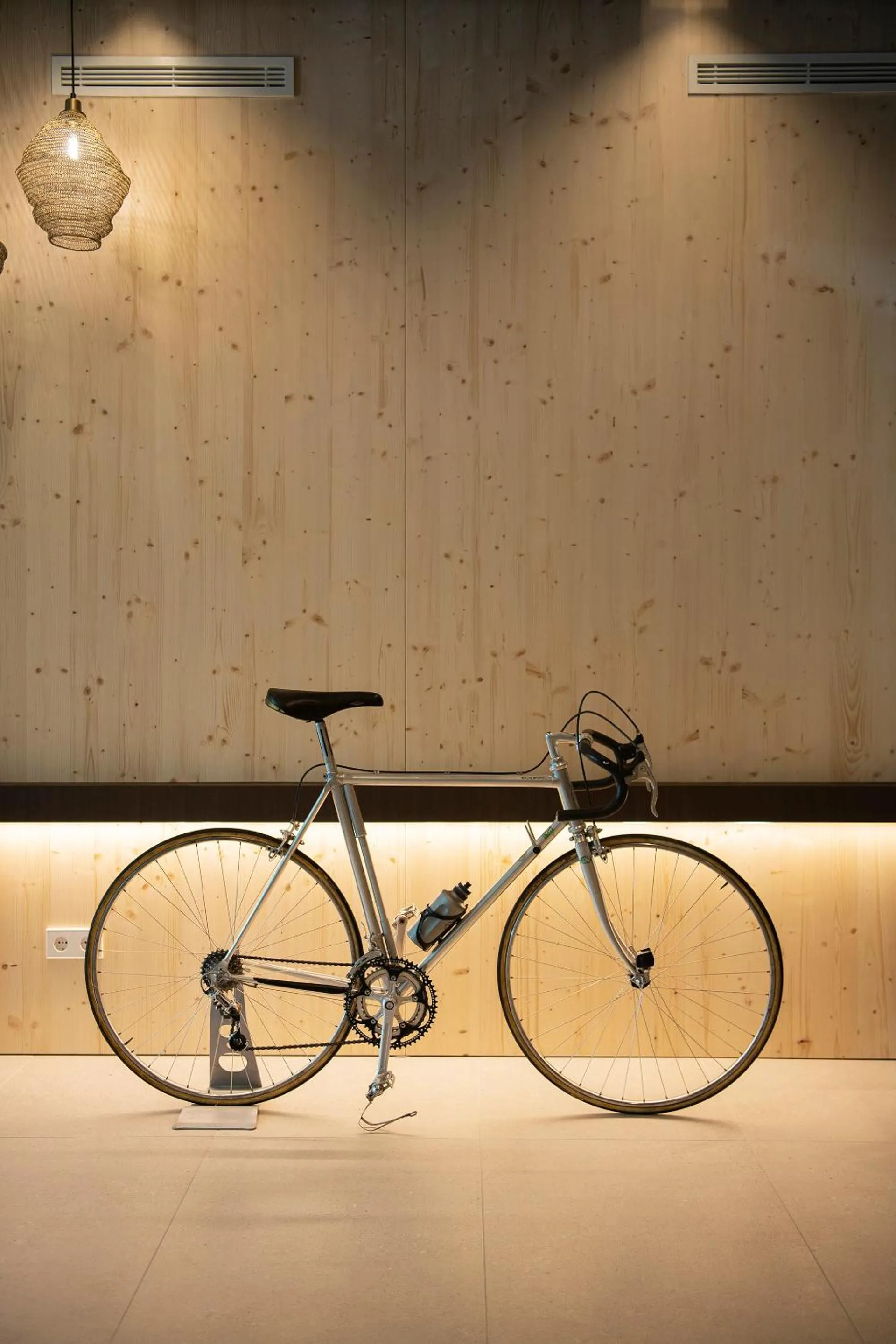 Cycling in APARTAMENTS LA CARPA