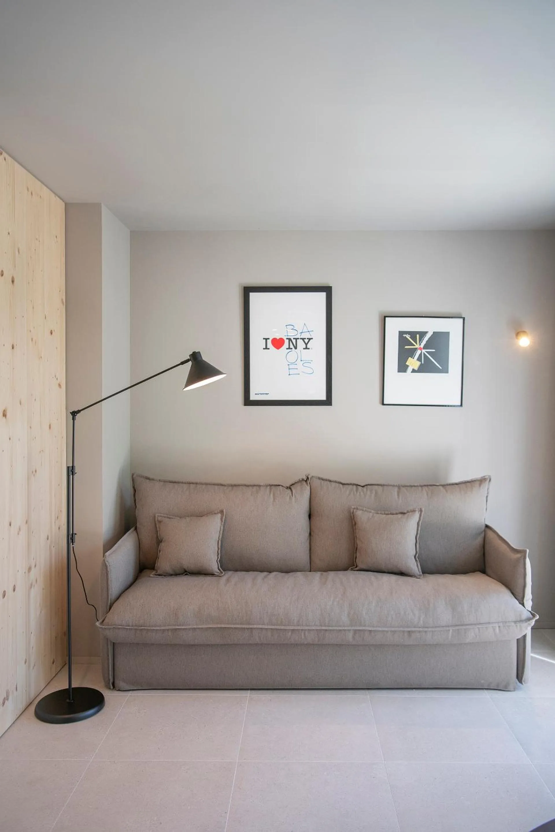 Living room in APARTAMENTS LA CARPA