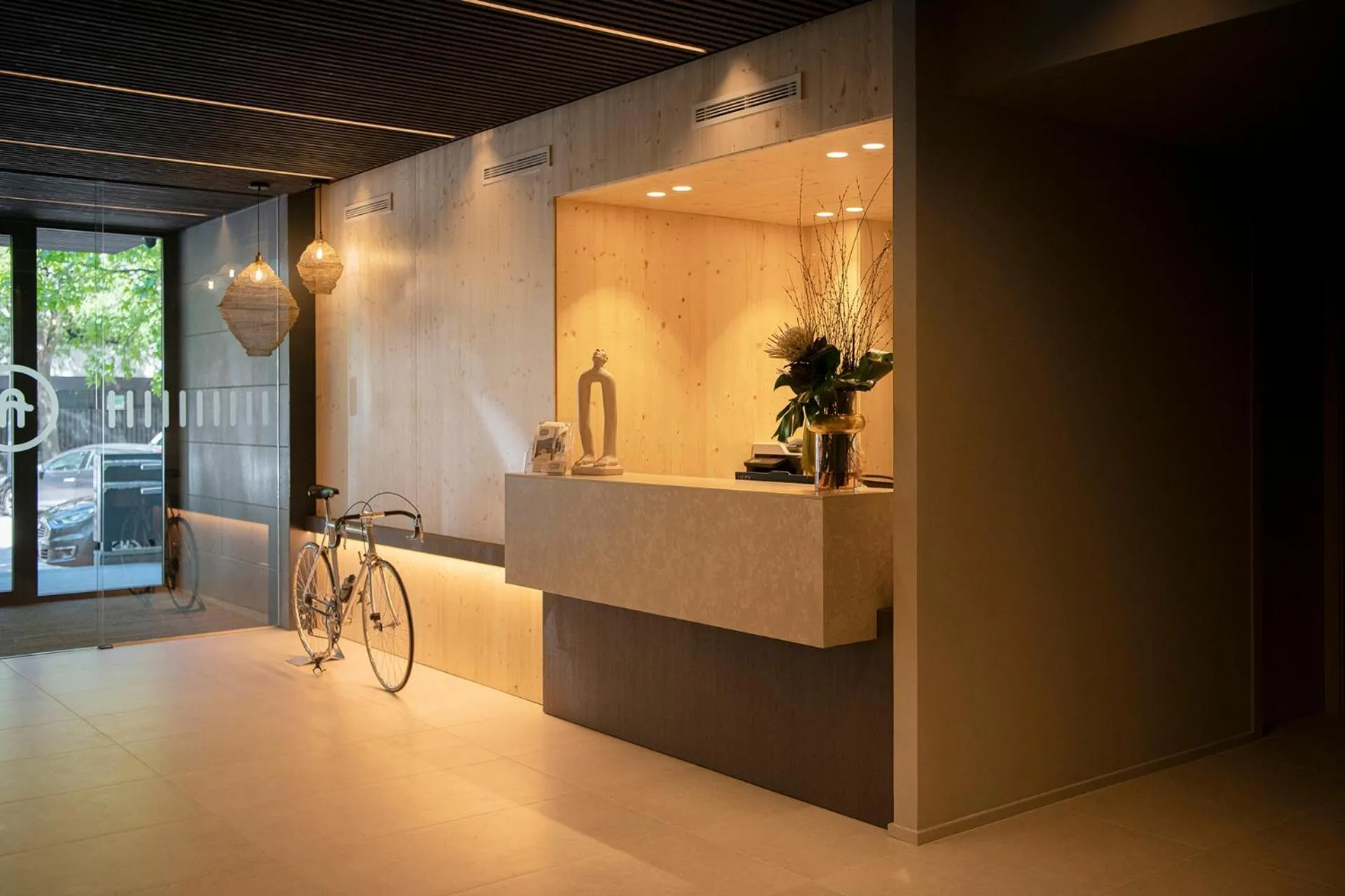 Lobby or reception in APARTAMENTS LA CARPA
