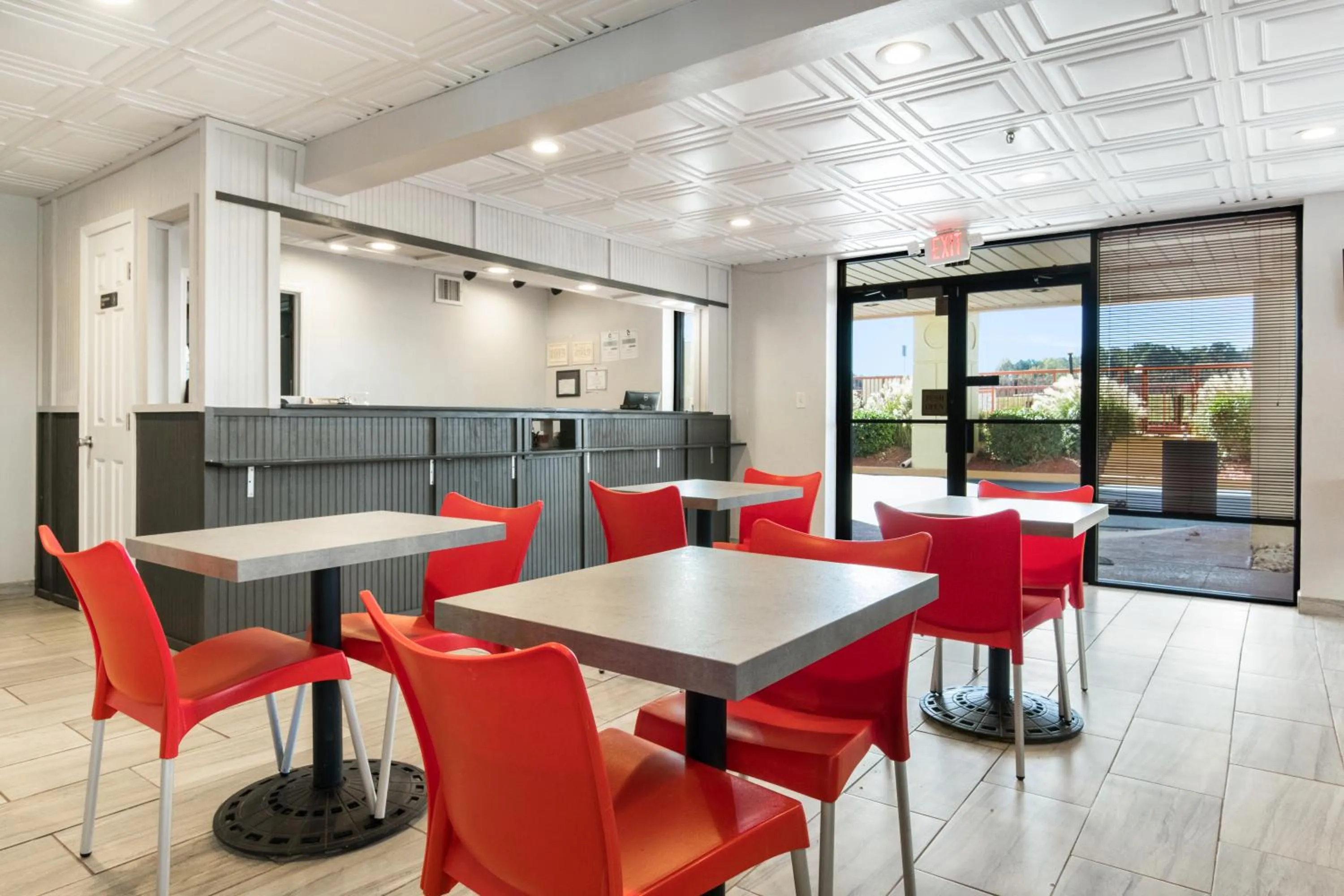 Lounge or bar in Econo Lodge - Conyers