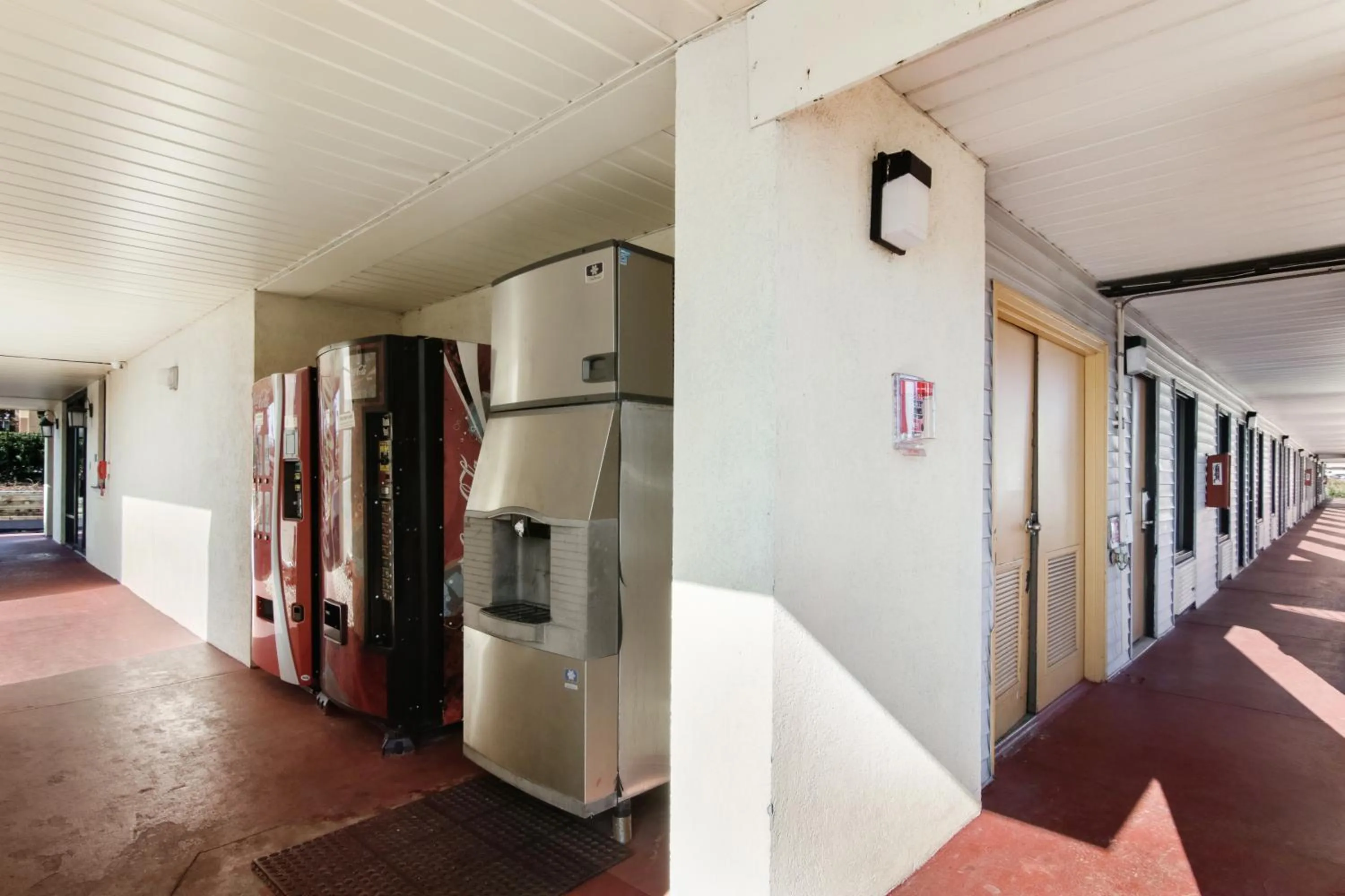 Econo Lodge - Conyers