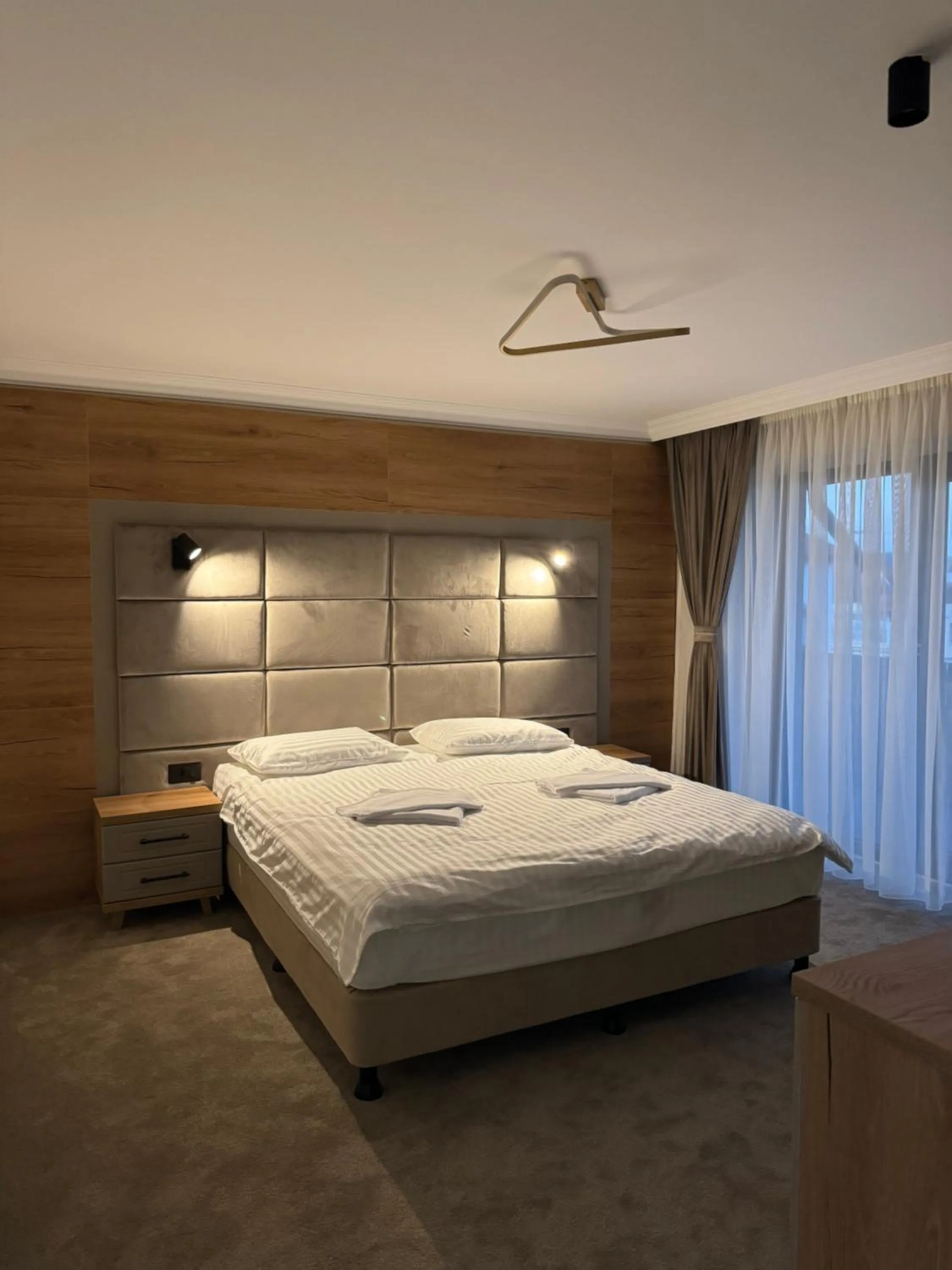 Bed in PENSIUNEA ANA