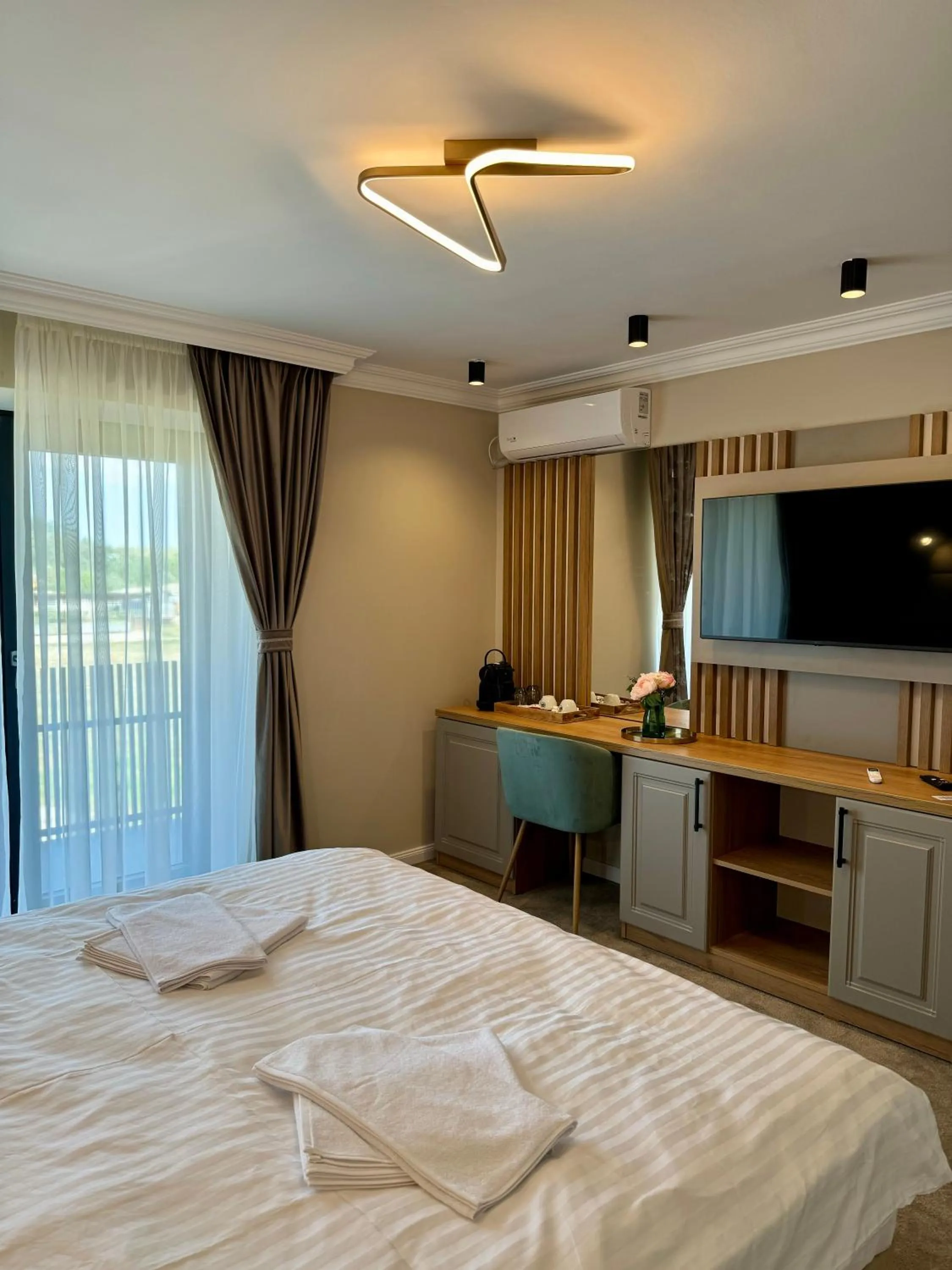 Bed in PENSIUNEA ANA