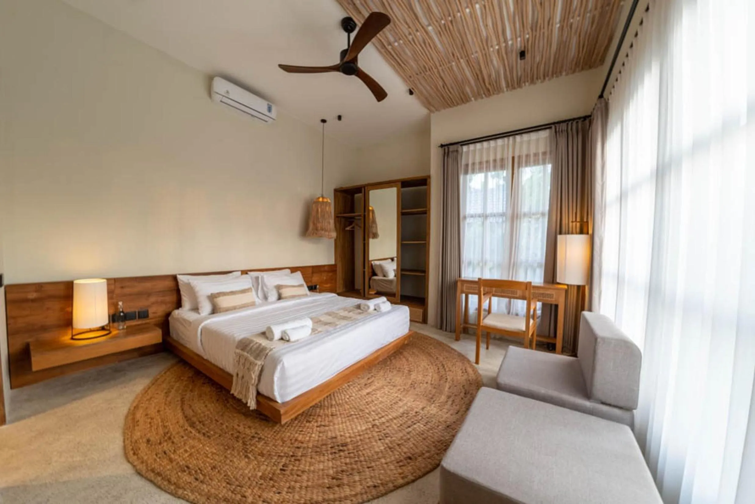 Bed in Semiramida Villa by EVDEkimi - Elegant 2BR with Pool, Open-air bath, Patio