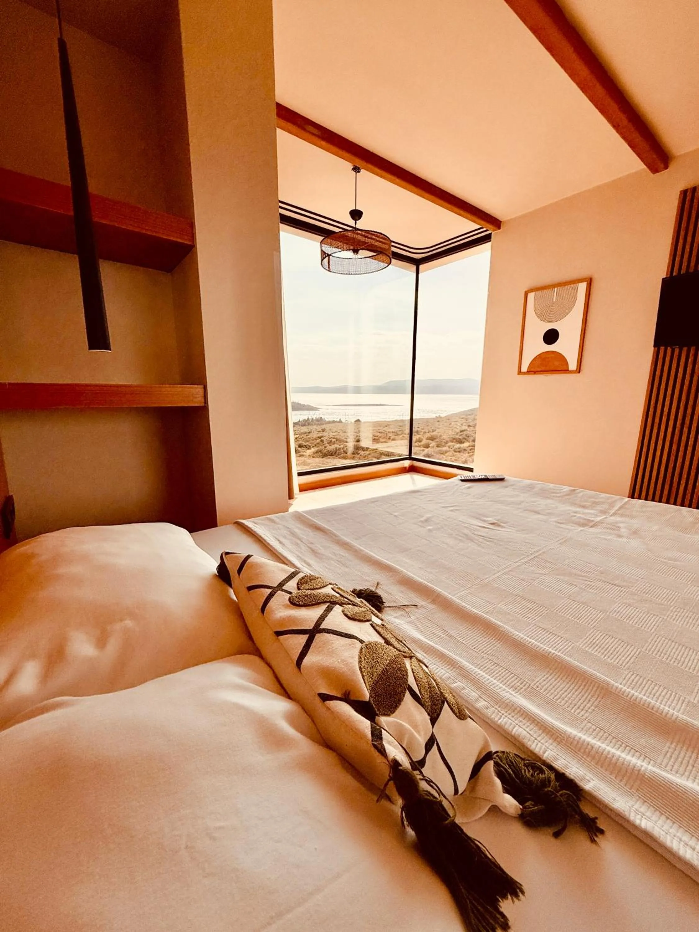 Photo of the whole room, Bed in The May Five - Adults only