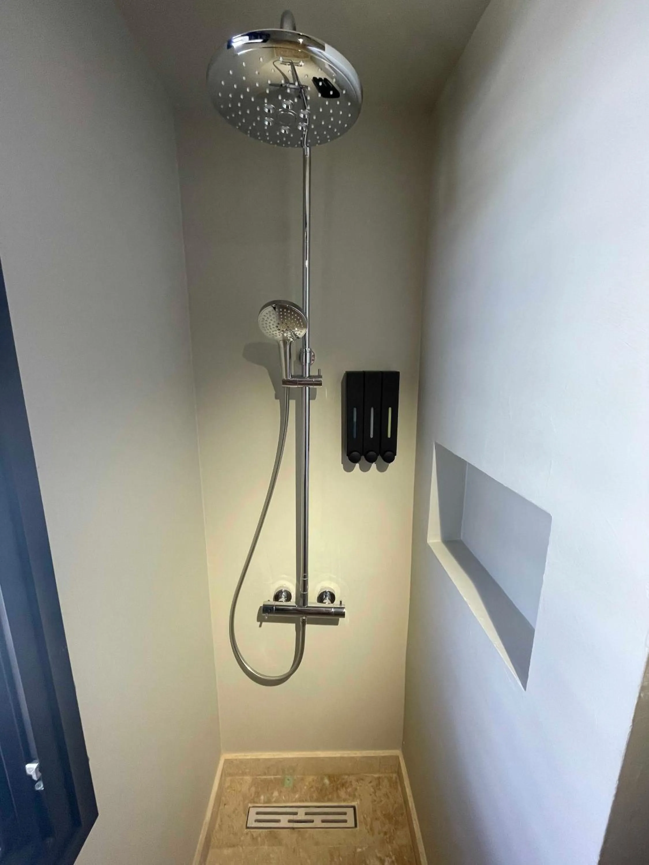 Shower in The May Five - Adults only