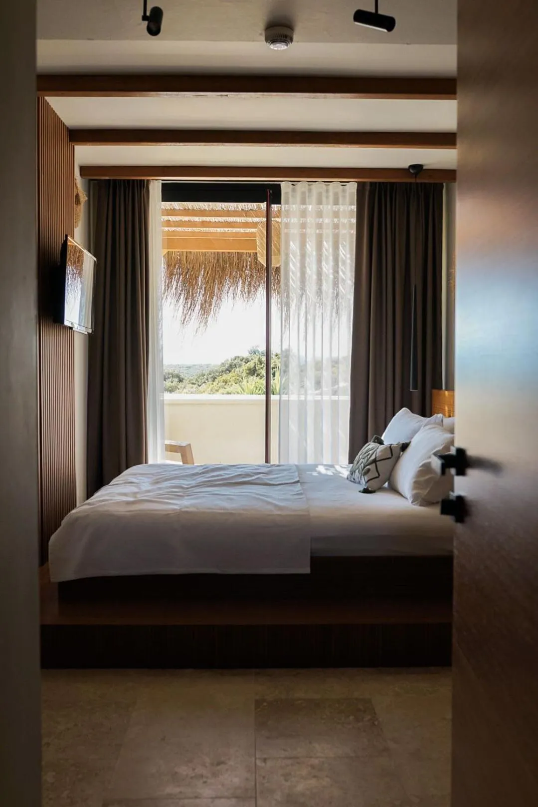 Photo of the whole room, Bed in The May Five - Adults only