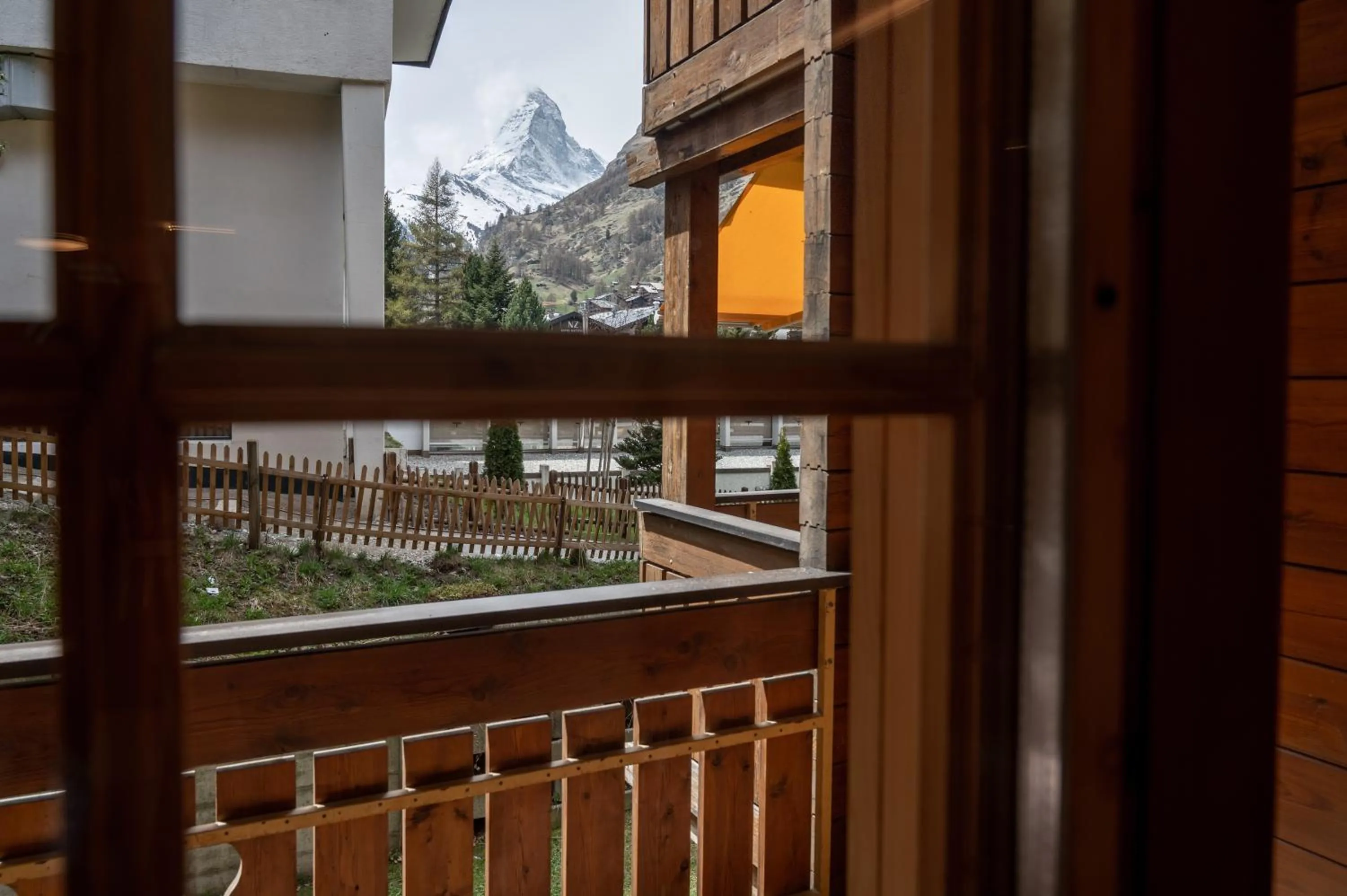 Baccara Studio with Matterhorn view by Inspiring Places Zermatt
