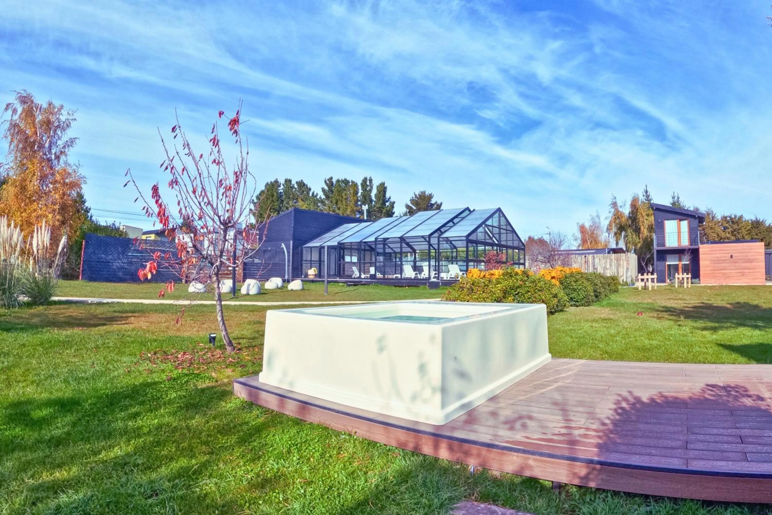 Garden view in Luna Llena Dina Huapi