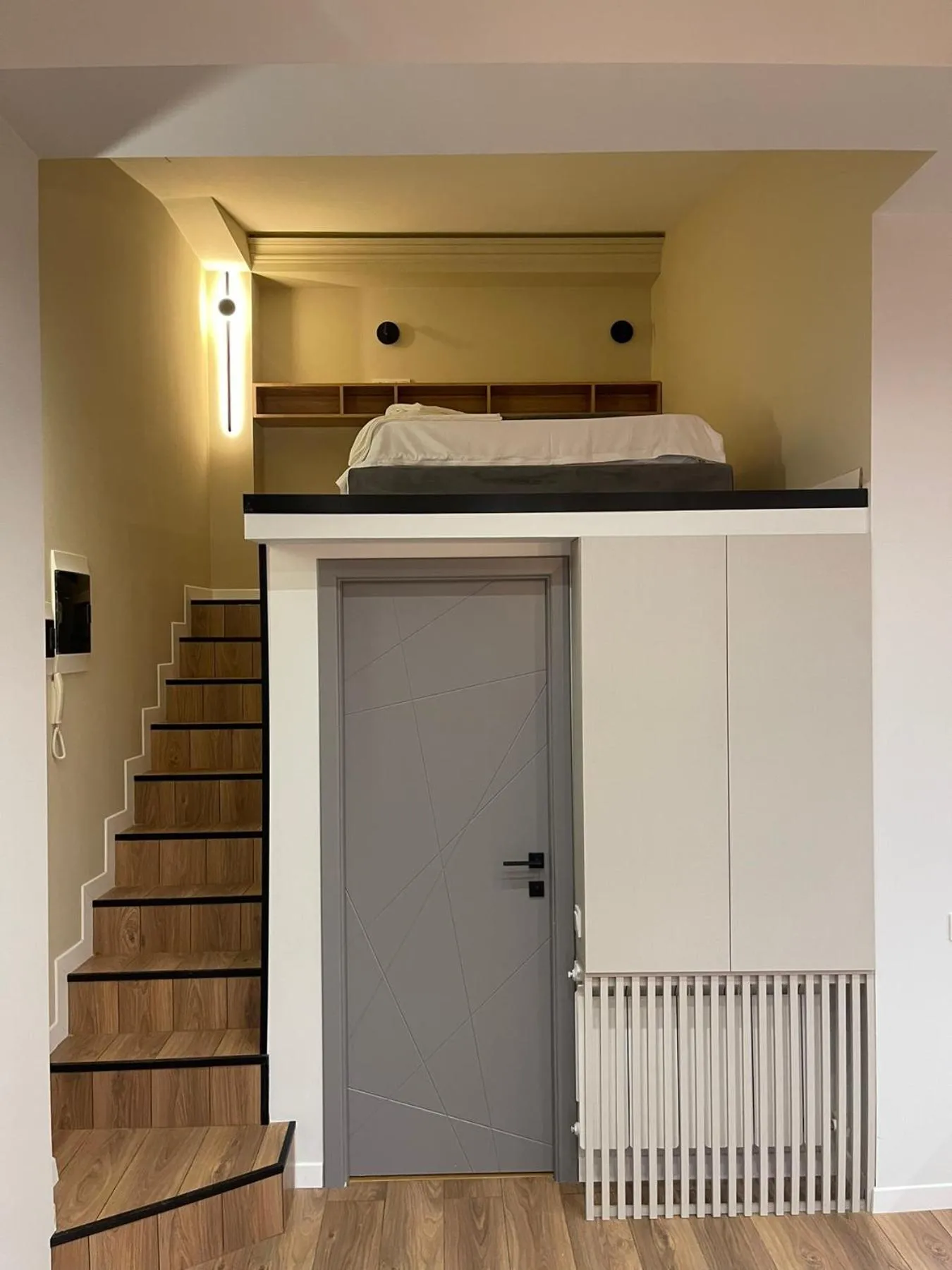 Bedroom in Yerevan, apartment in Aygestan