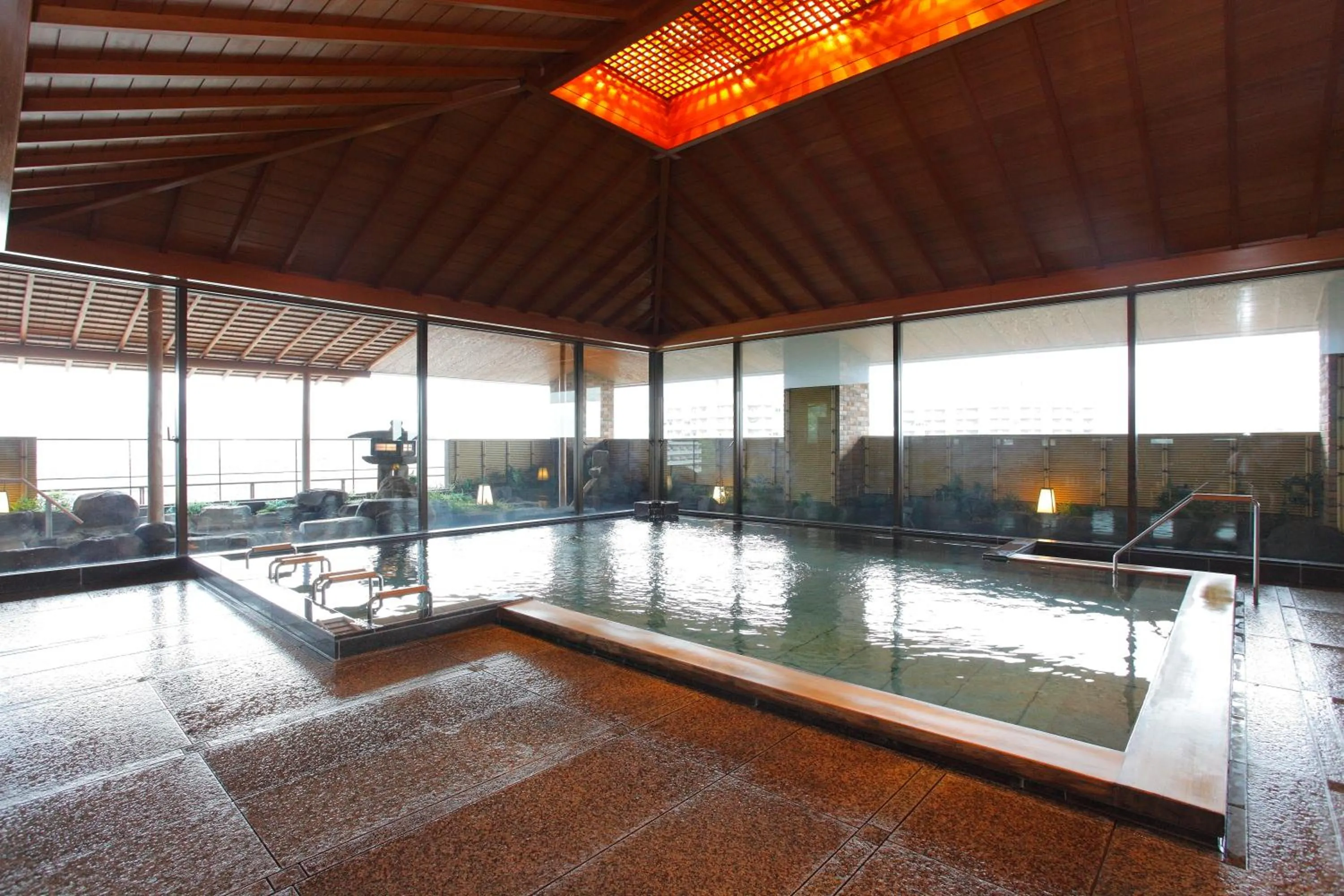 Hot Spring Bath in Hotel Wakamizu