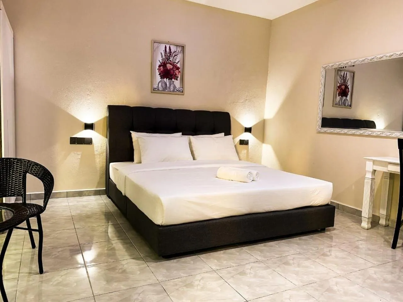 Suite with Private Pool in Tokman Inn