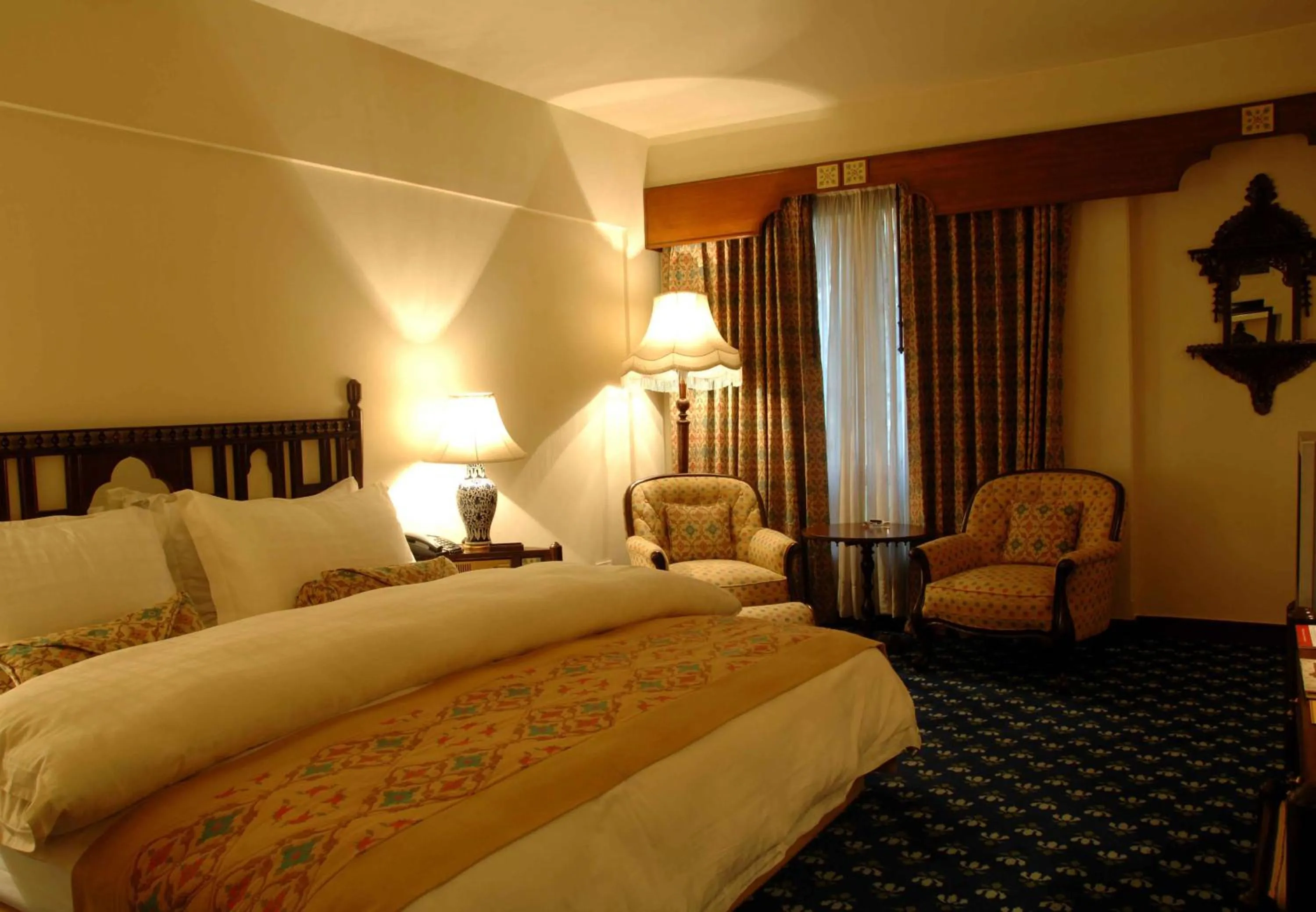 Decorative detail, Bed in Faisalabad Serena Hotel