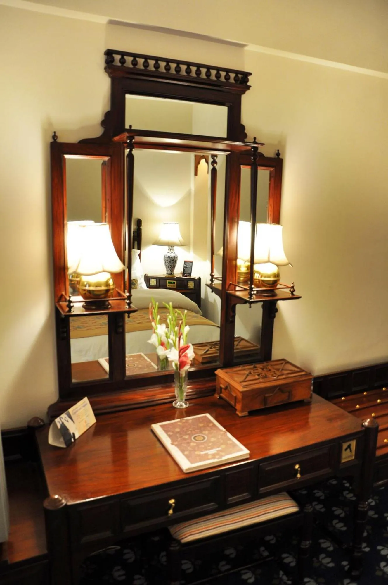 Other, Bed in Faisalabad Serena Hotel