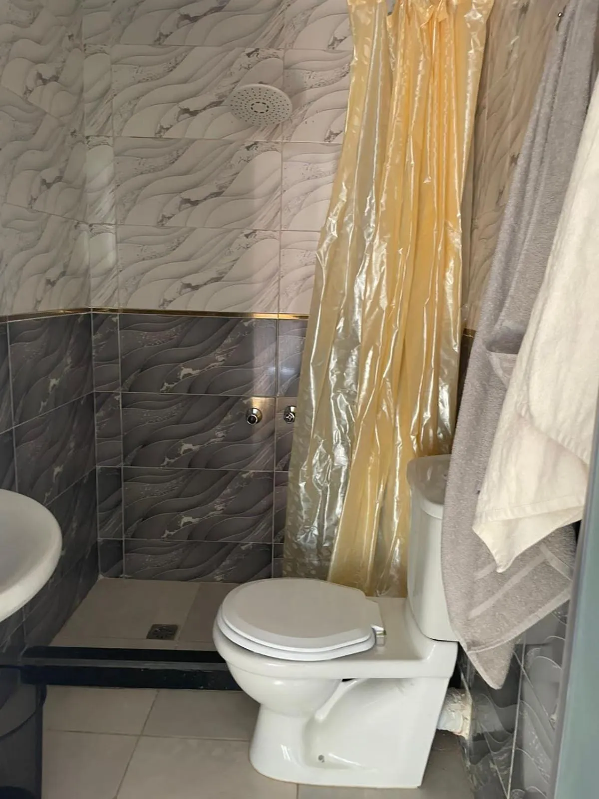 Shower in Energy Of Pyramid Hotel