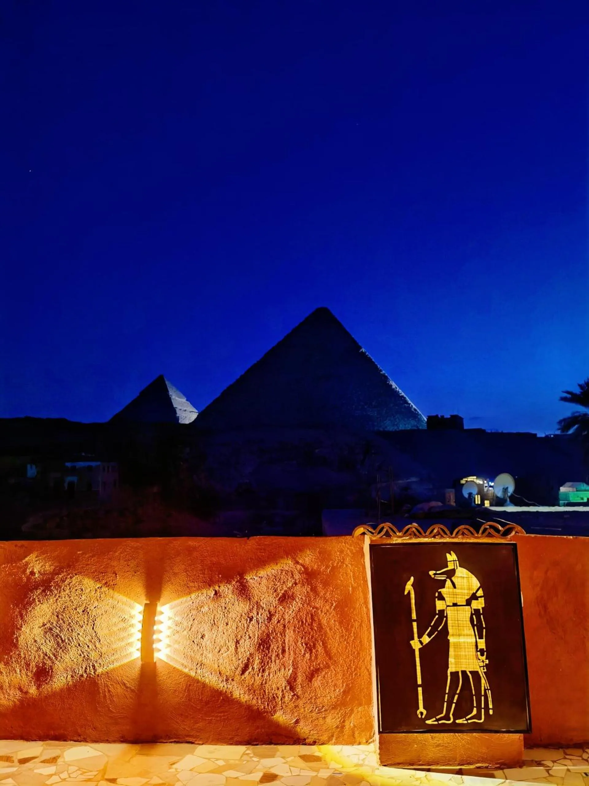 Night in Energy Of Pyramid Hotel