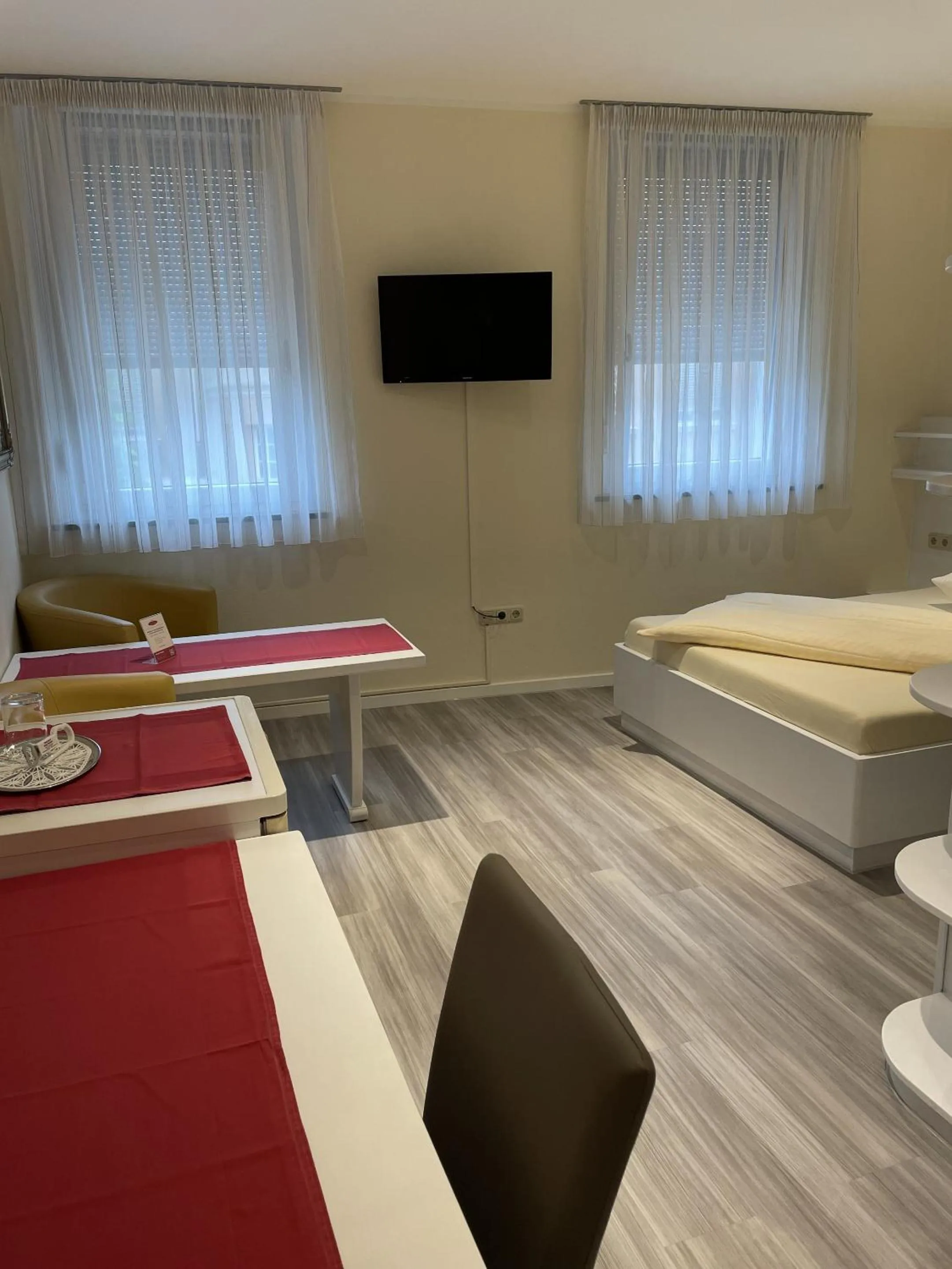 Bedroom in Hotel König Humbert