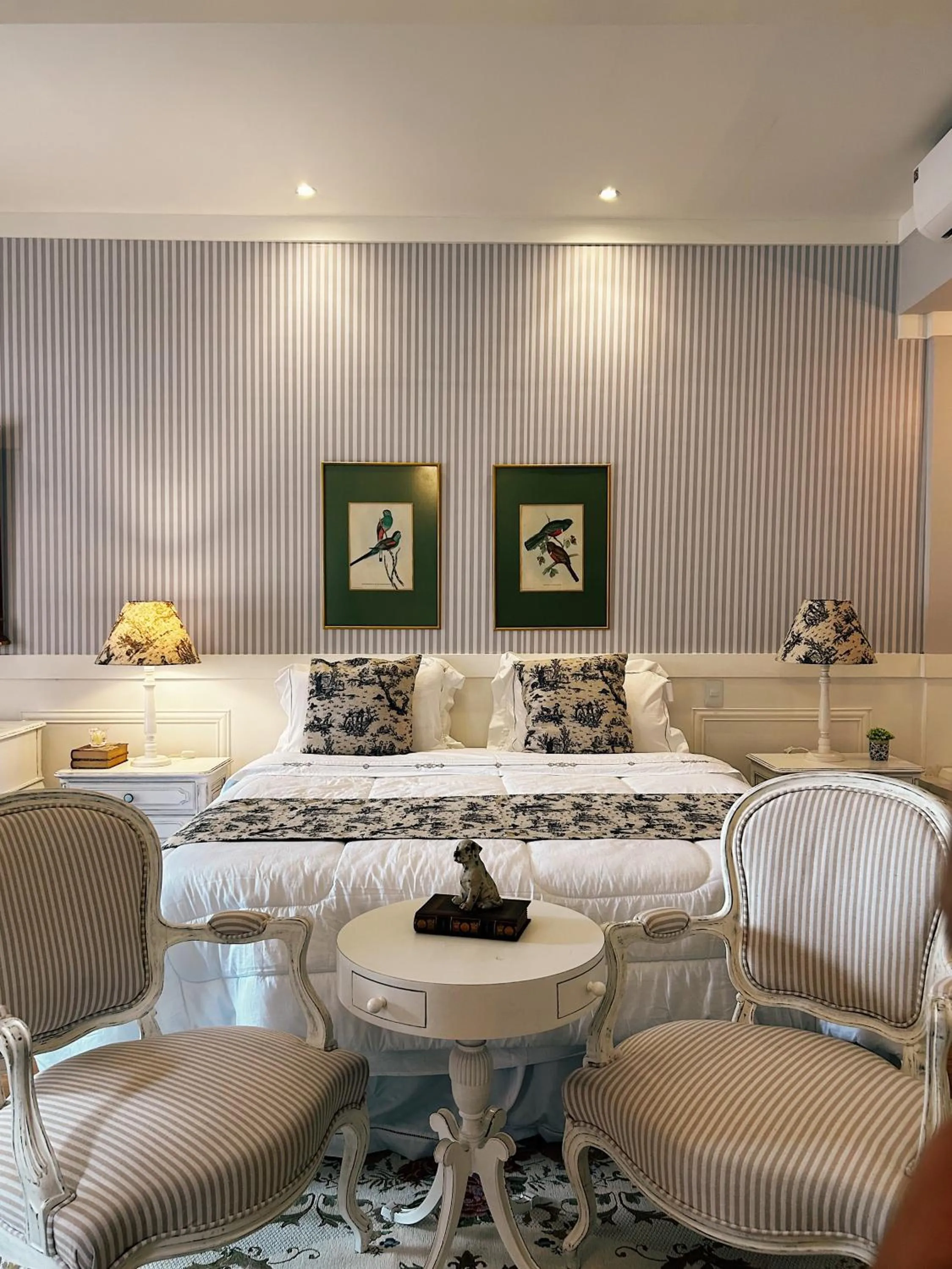 Suite with Hot Tub in La Belle Provence