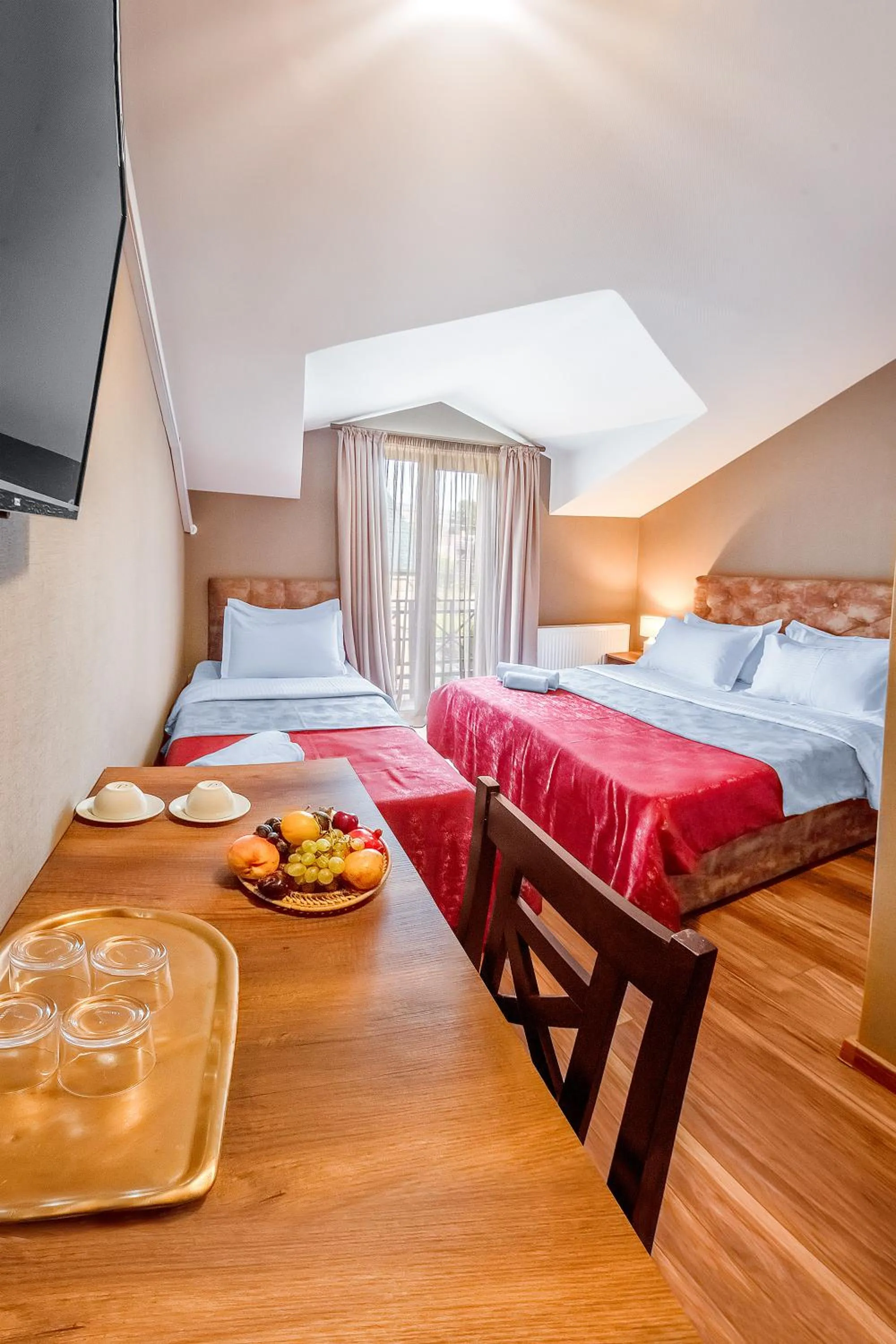 Bedroom, Bed in Dzvel Ubanshi