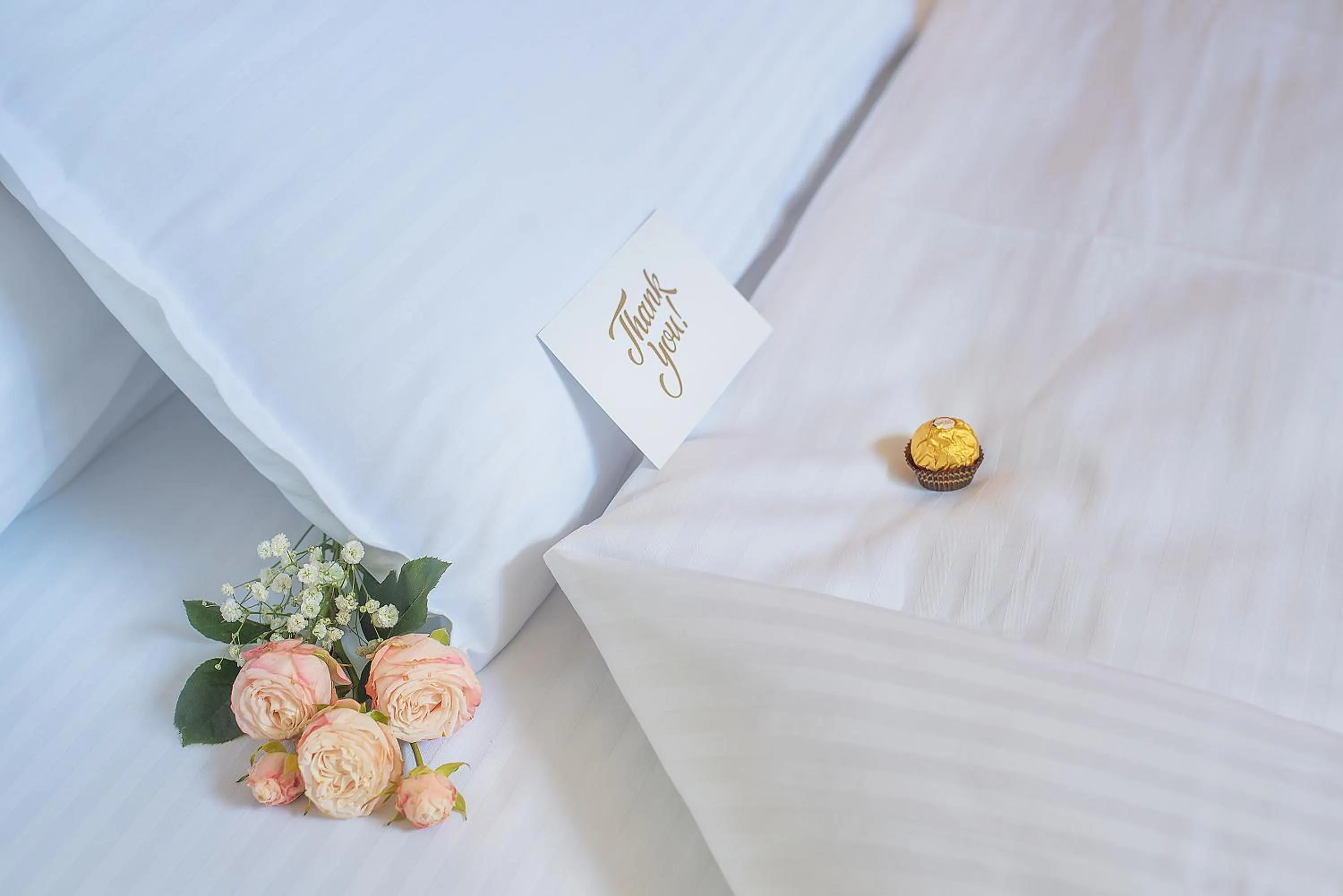 room service, Bed in Dzvel Ubanshi